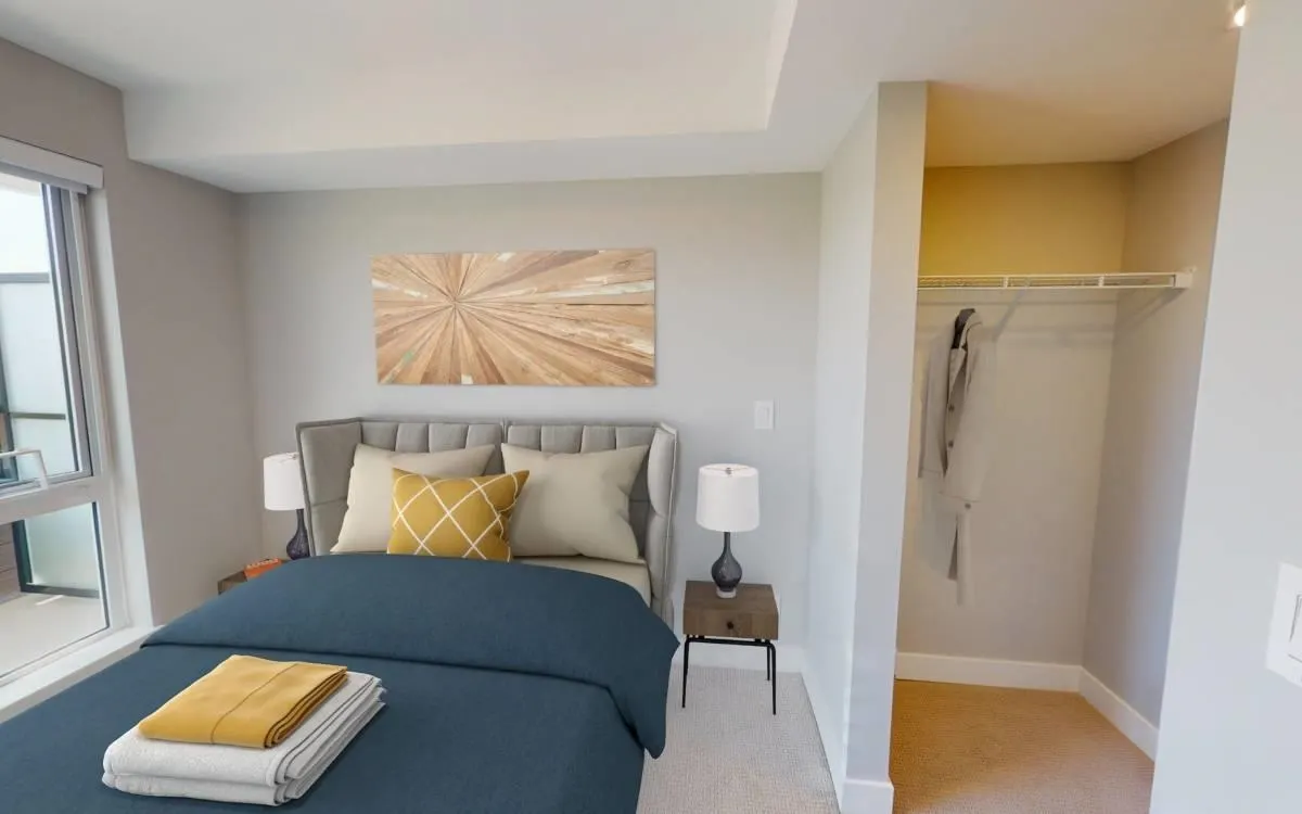 410 408 East Columbia