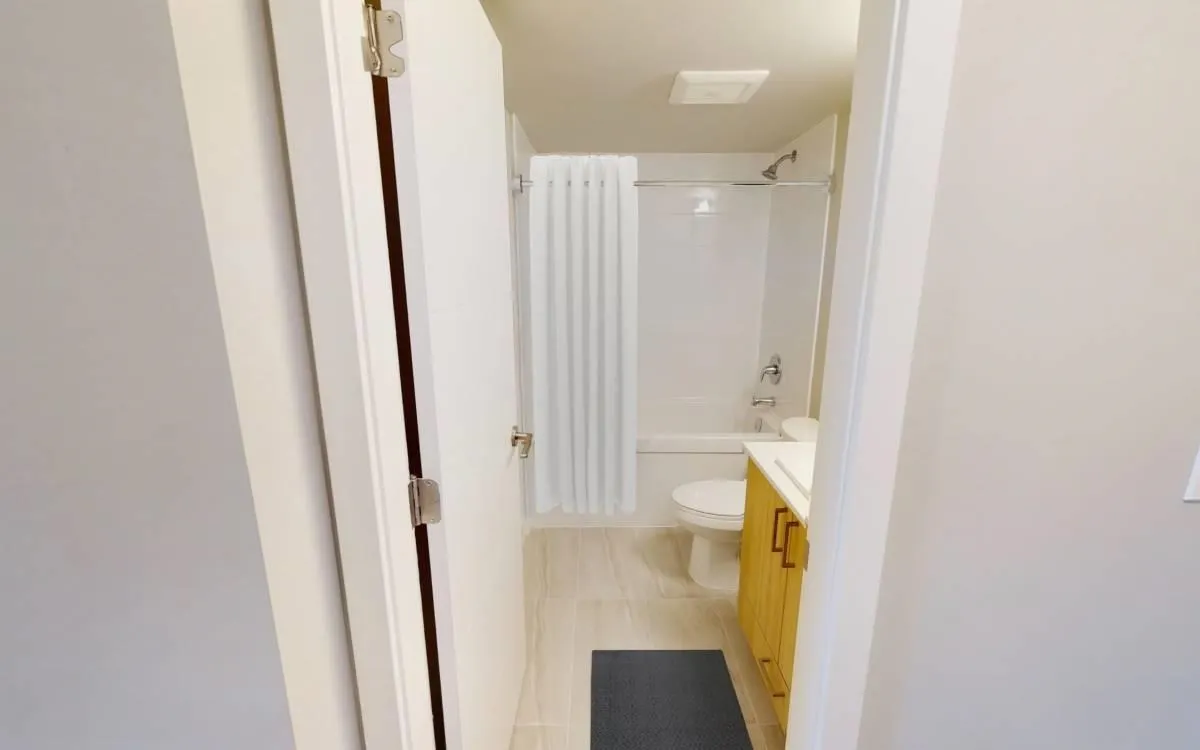 410 408 East Columbia