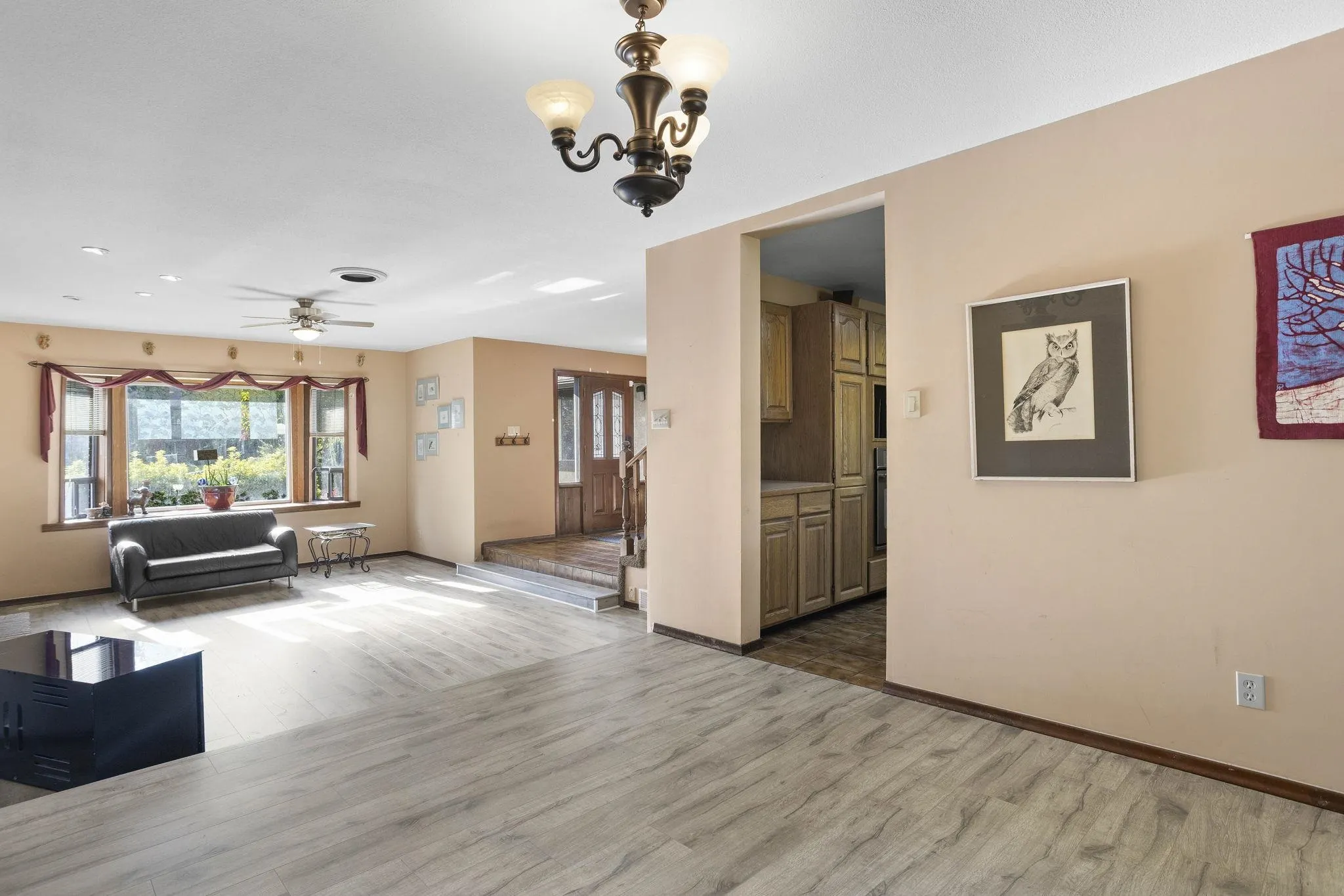 10031 Eagle Crescent