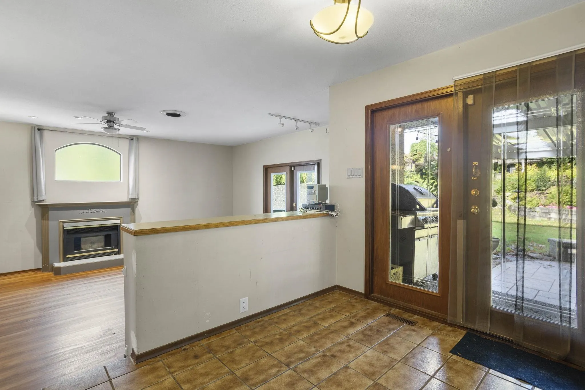 10031 Eagle Crescent