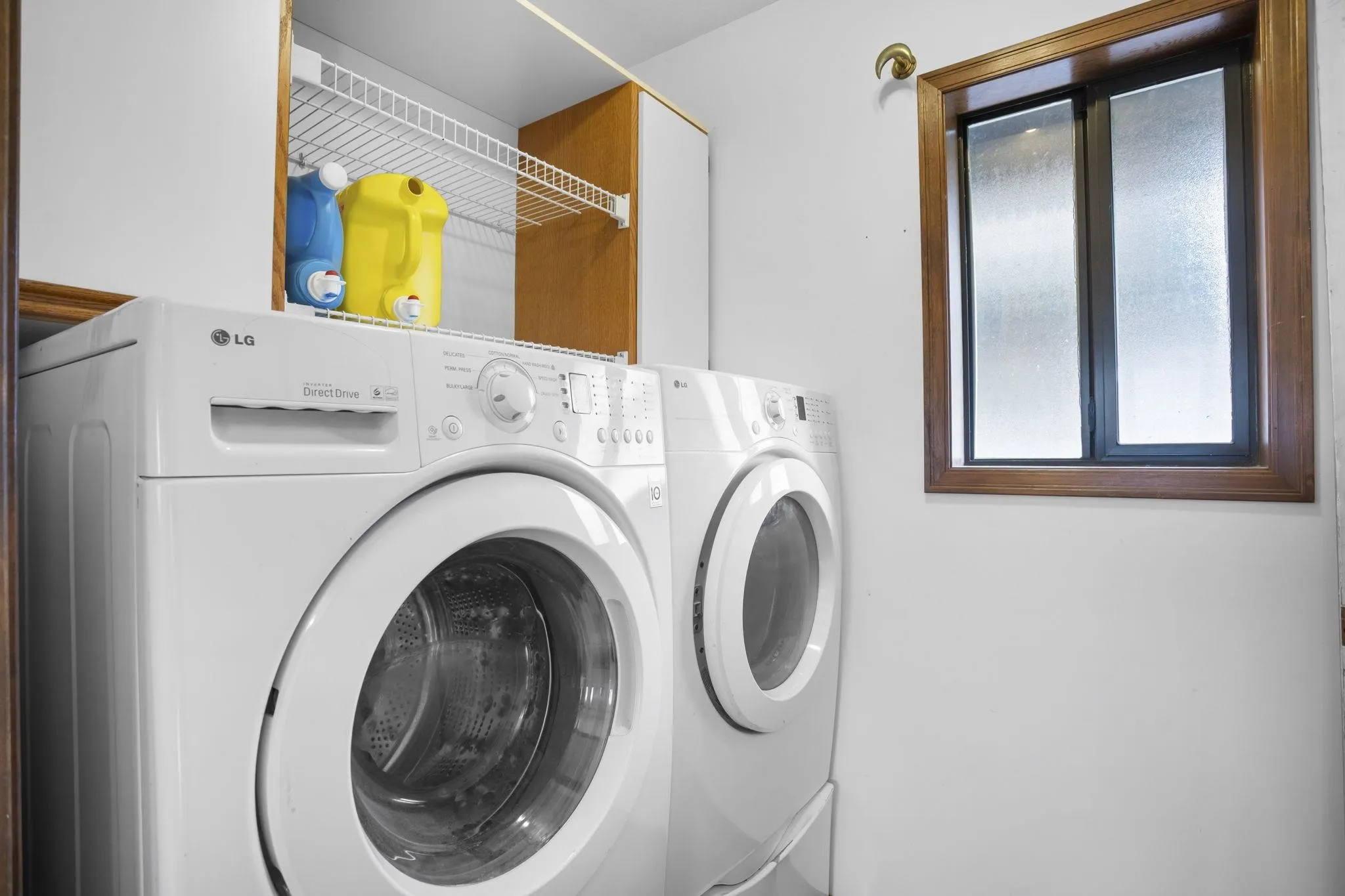 10031 Eagle Crescent