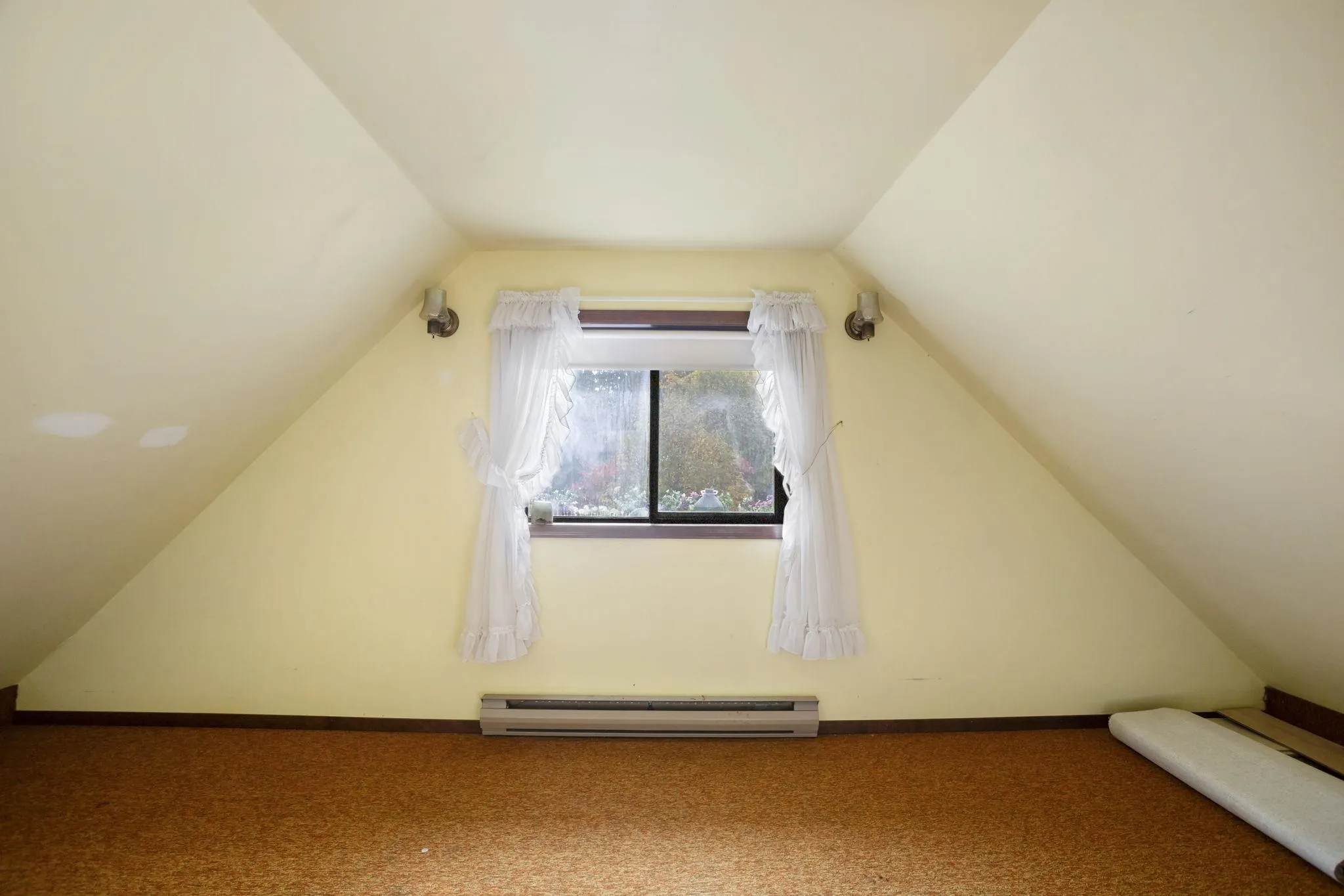 10031 Eagle Crescent