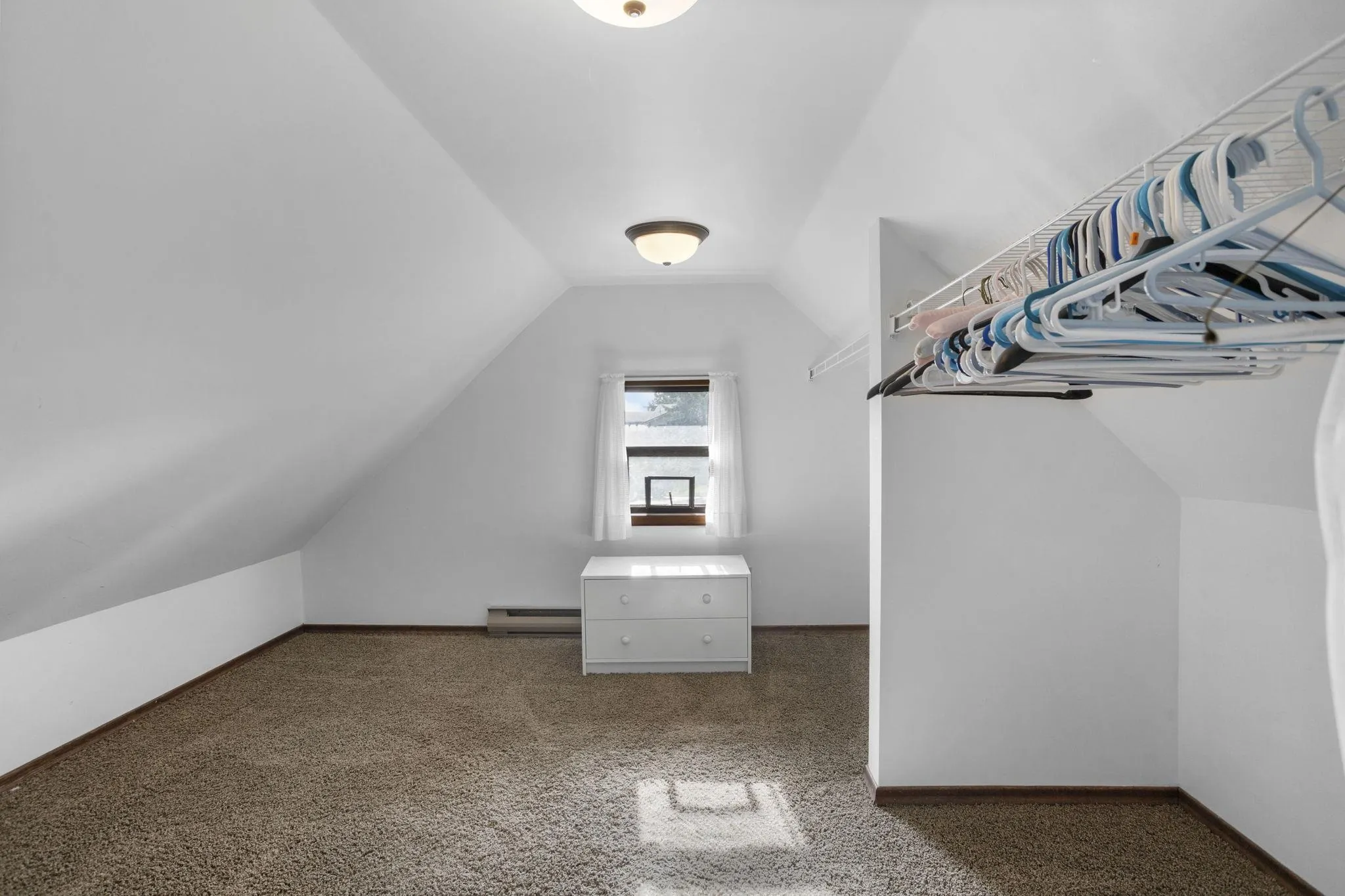 10031 Eagle Crescent