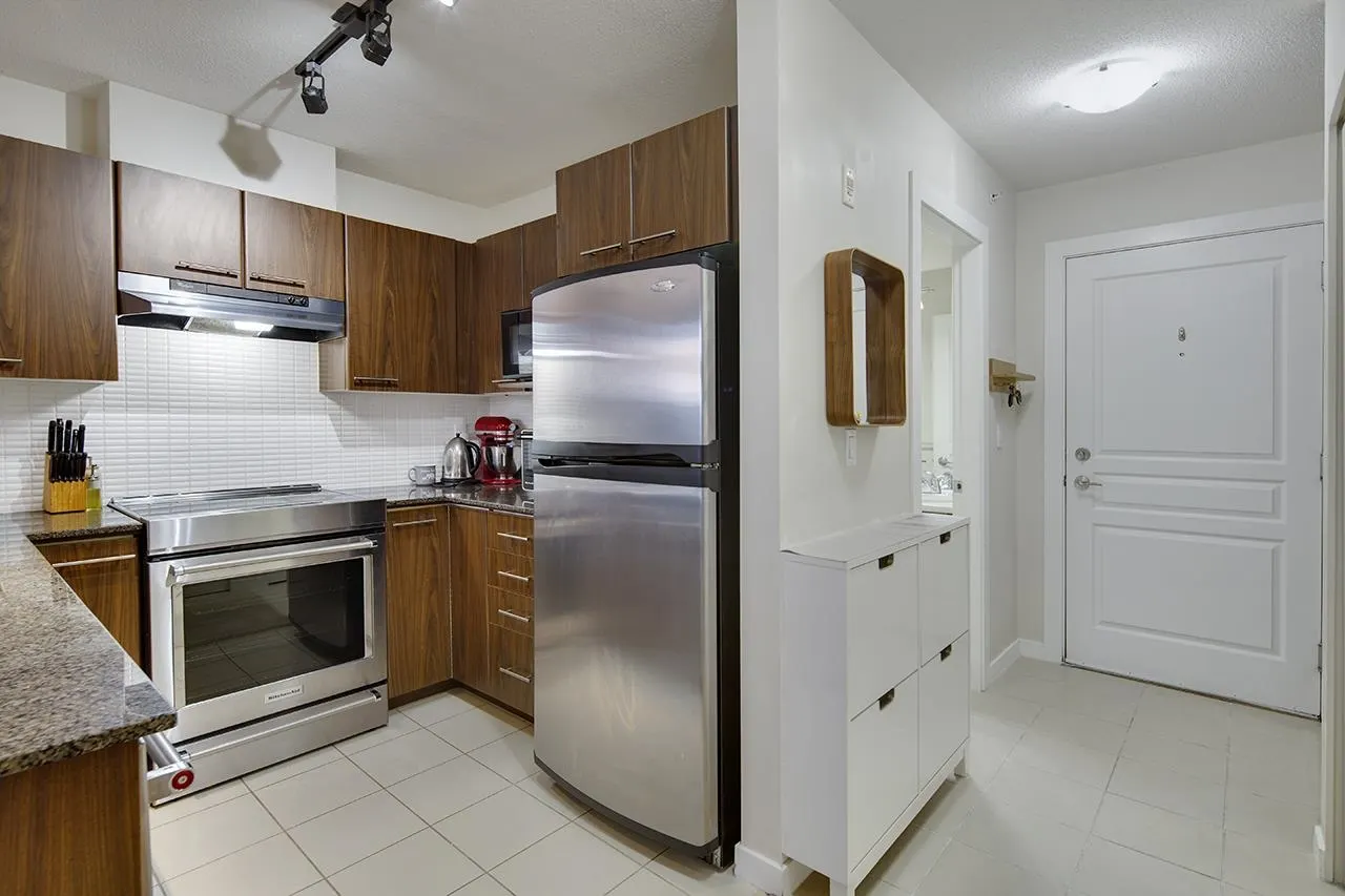 406 4728 Brentwood Drive