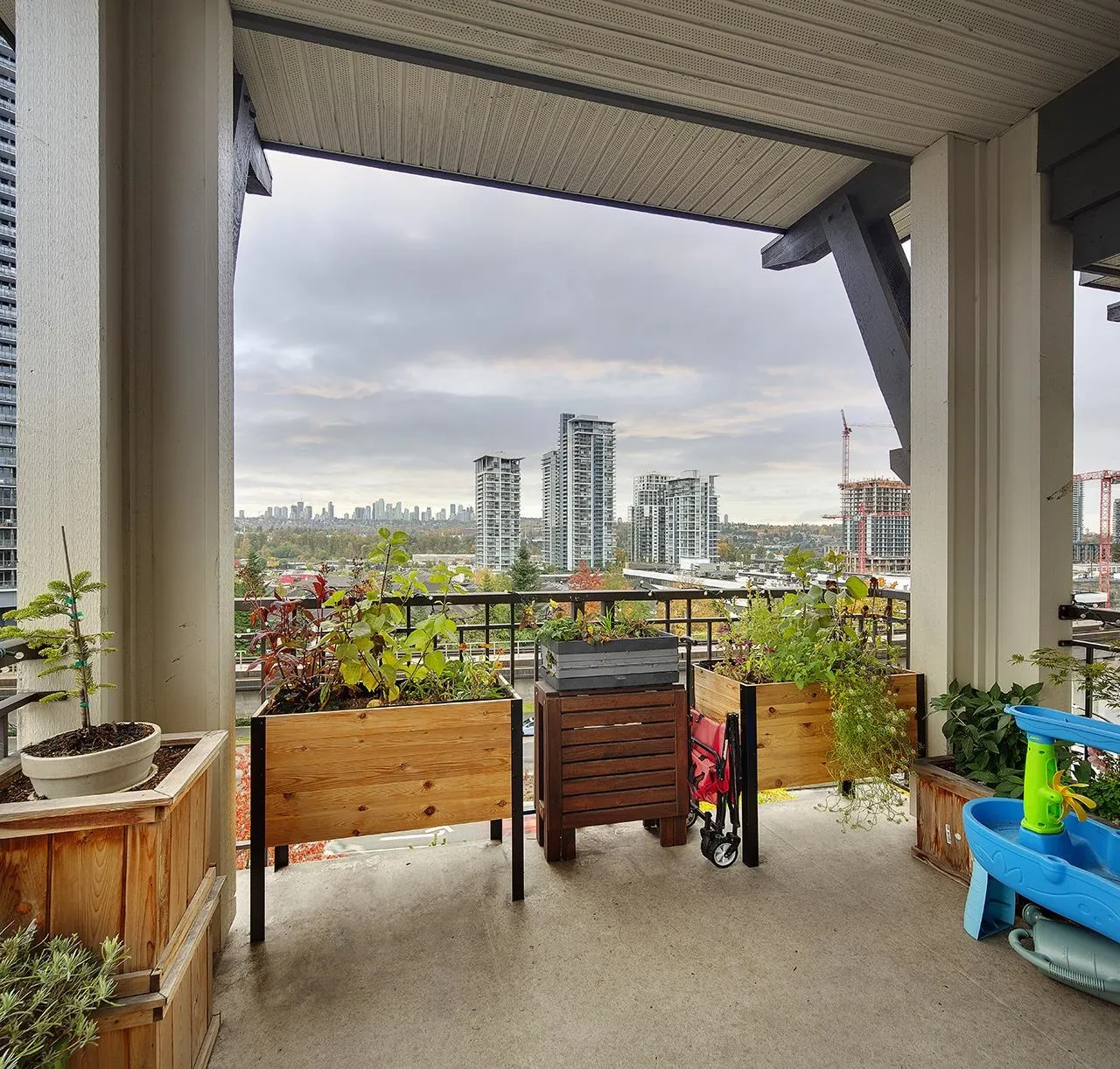 406 4728 Brentwood Drive