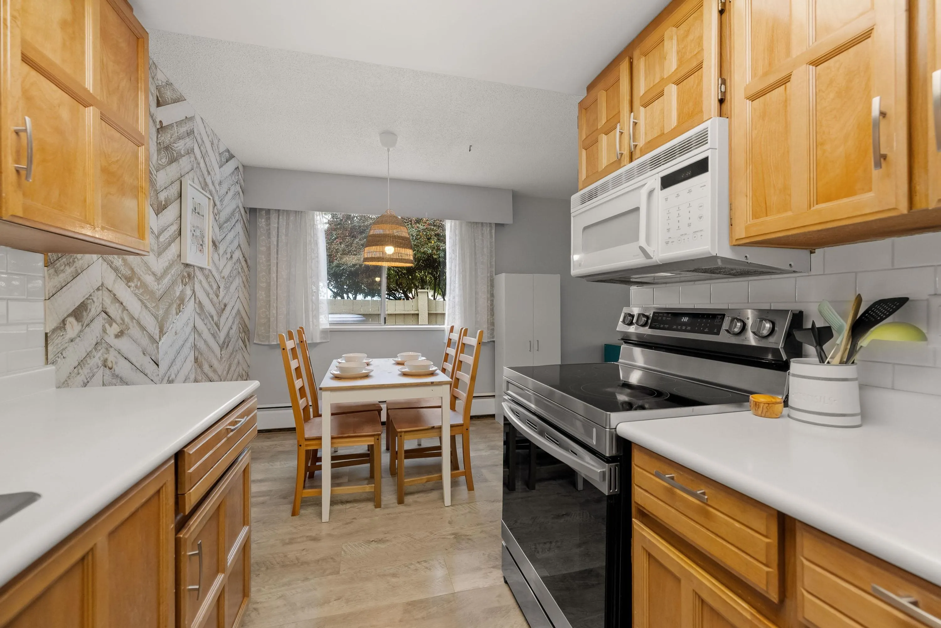 206 15010 Roper Avenue