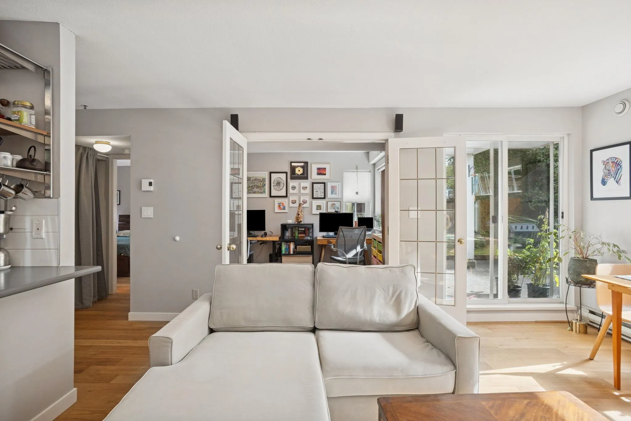 103 3199 Willow Street