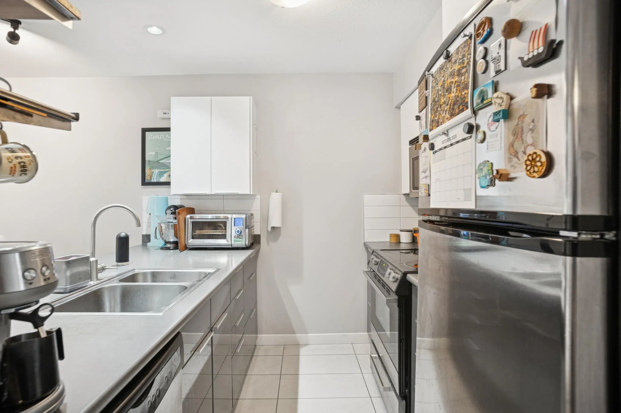 103 3199 Willow Street