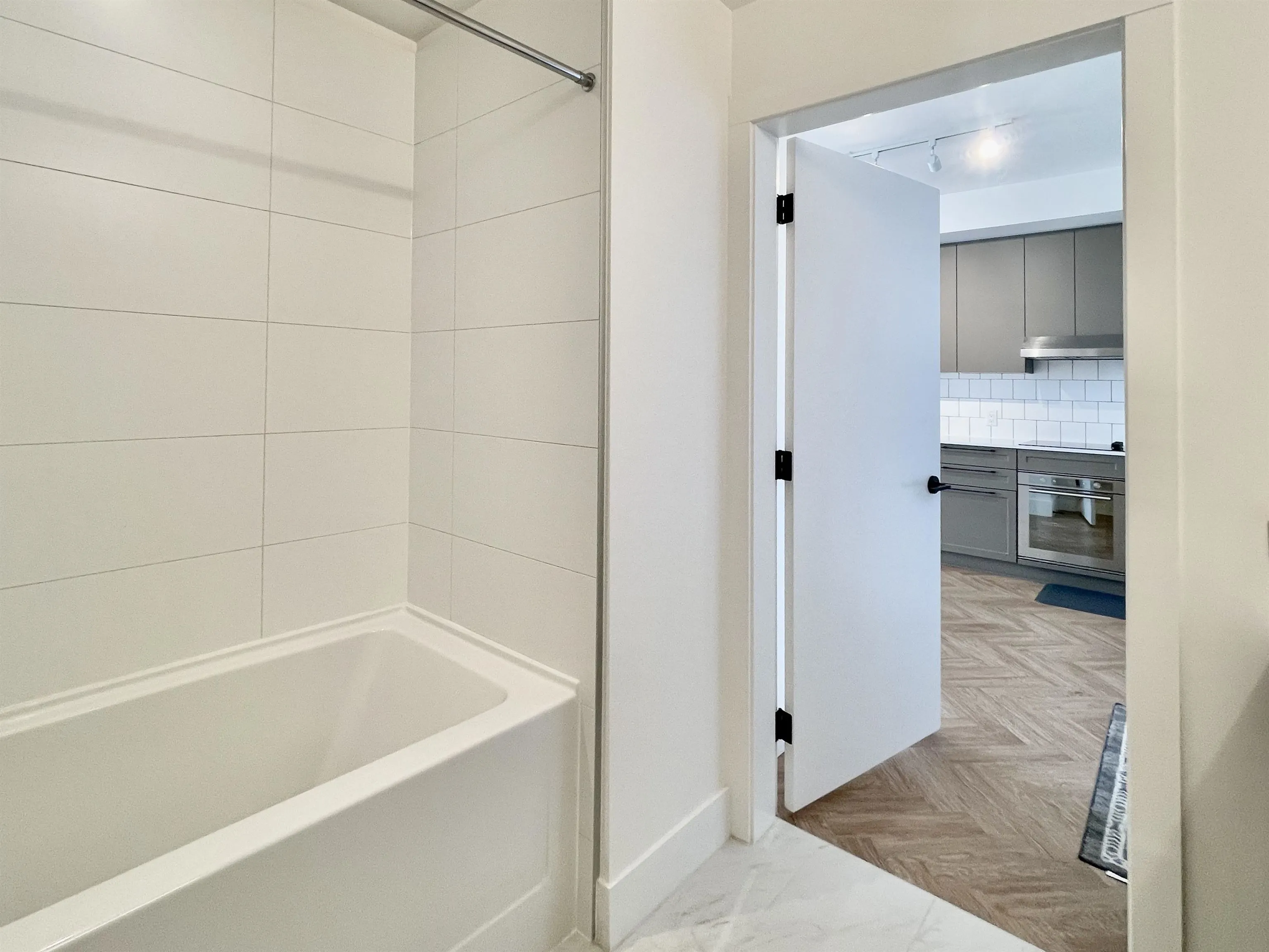 309 9228 Slopes Mews