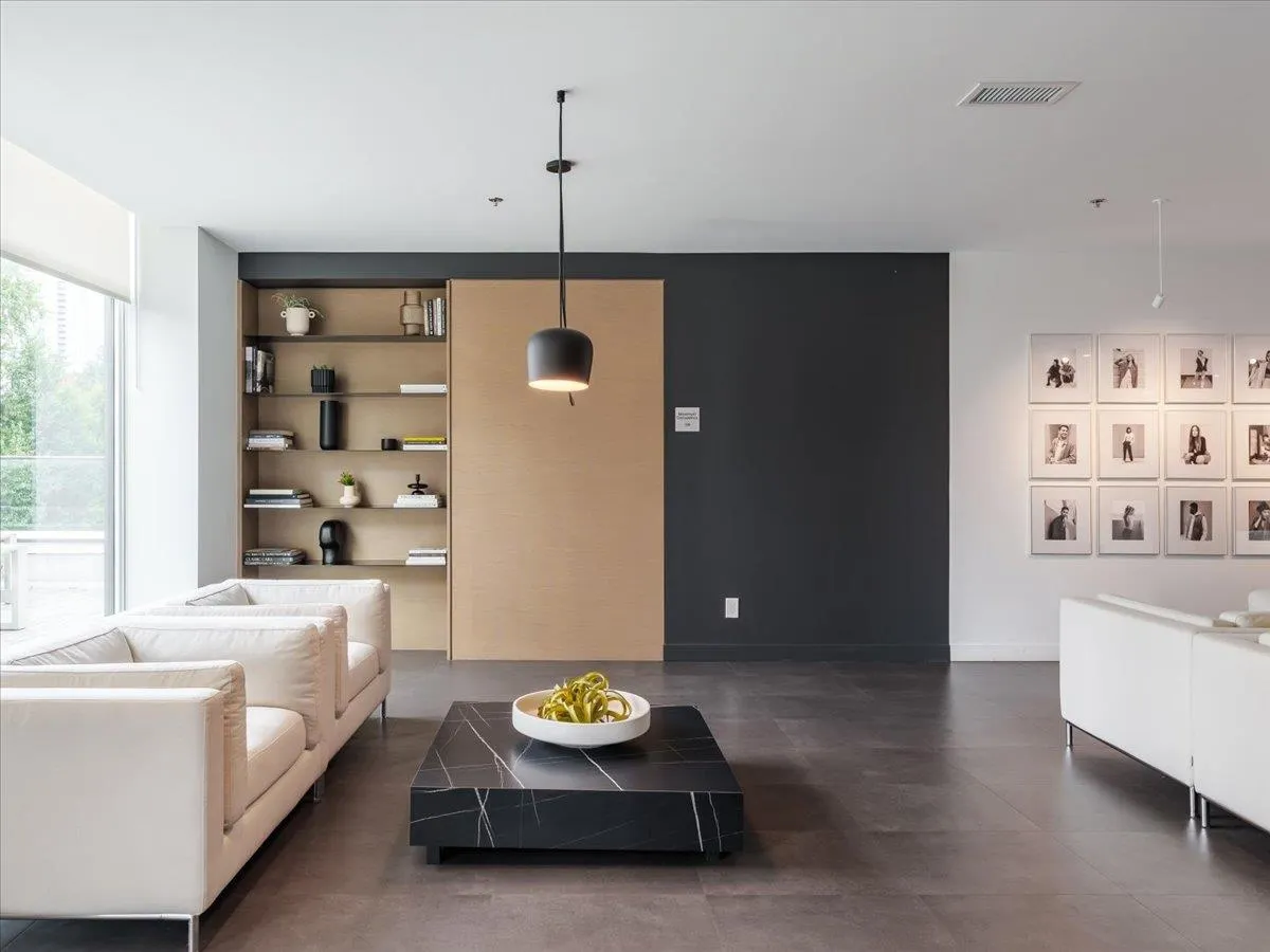 502 2181 Madison Avenue