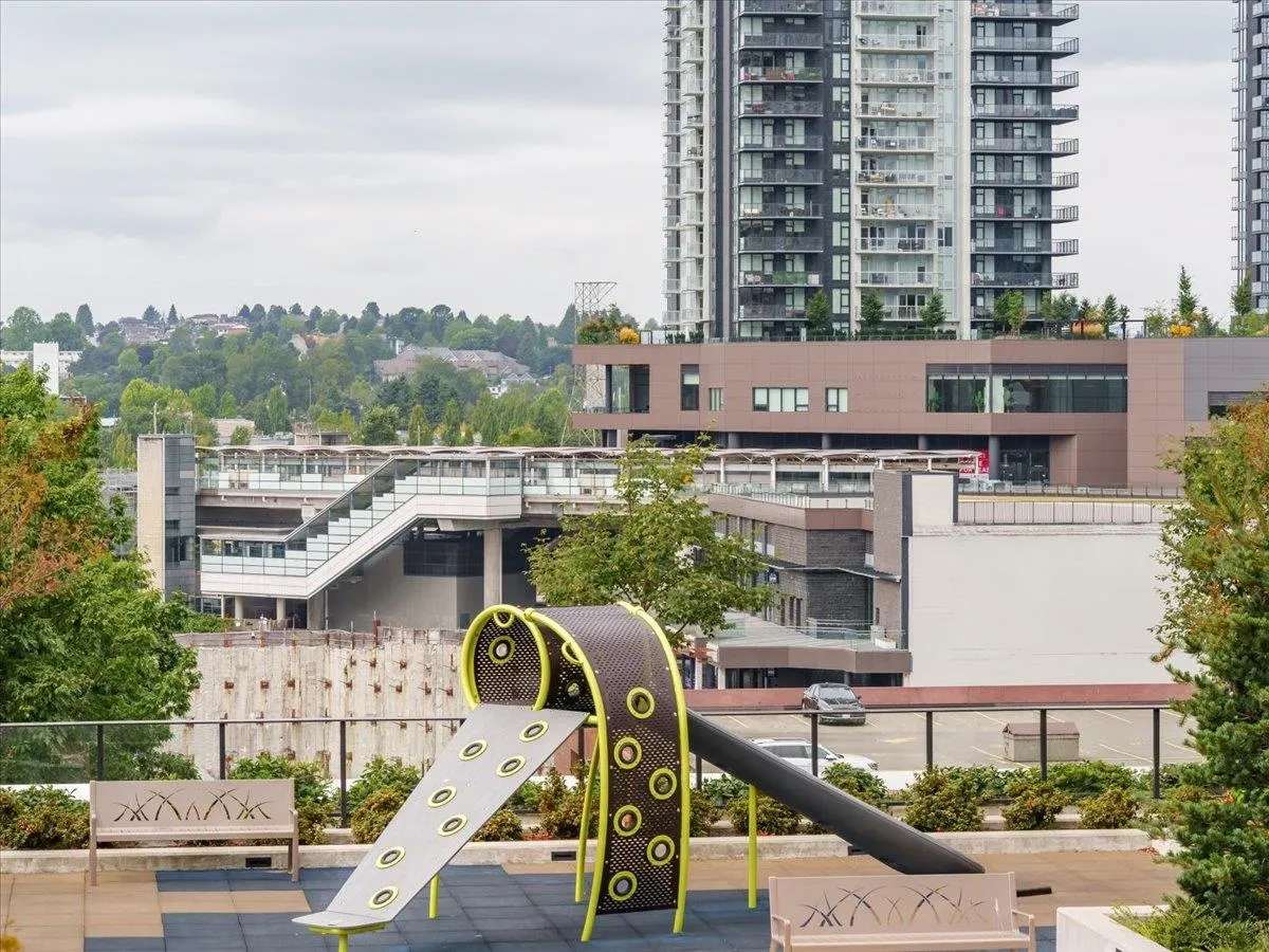 502 2181 Madison Avenue