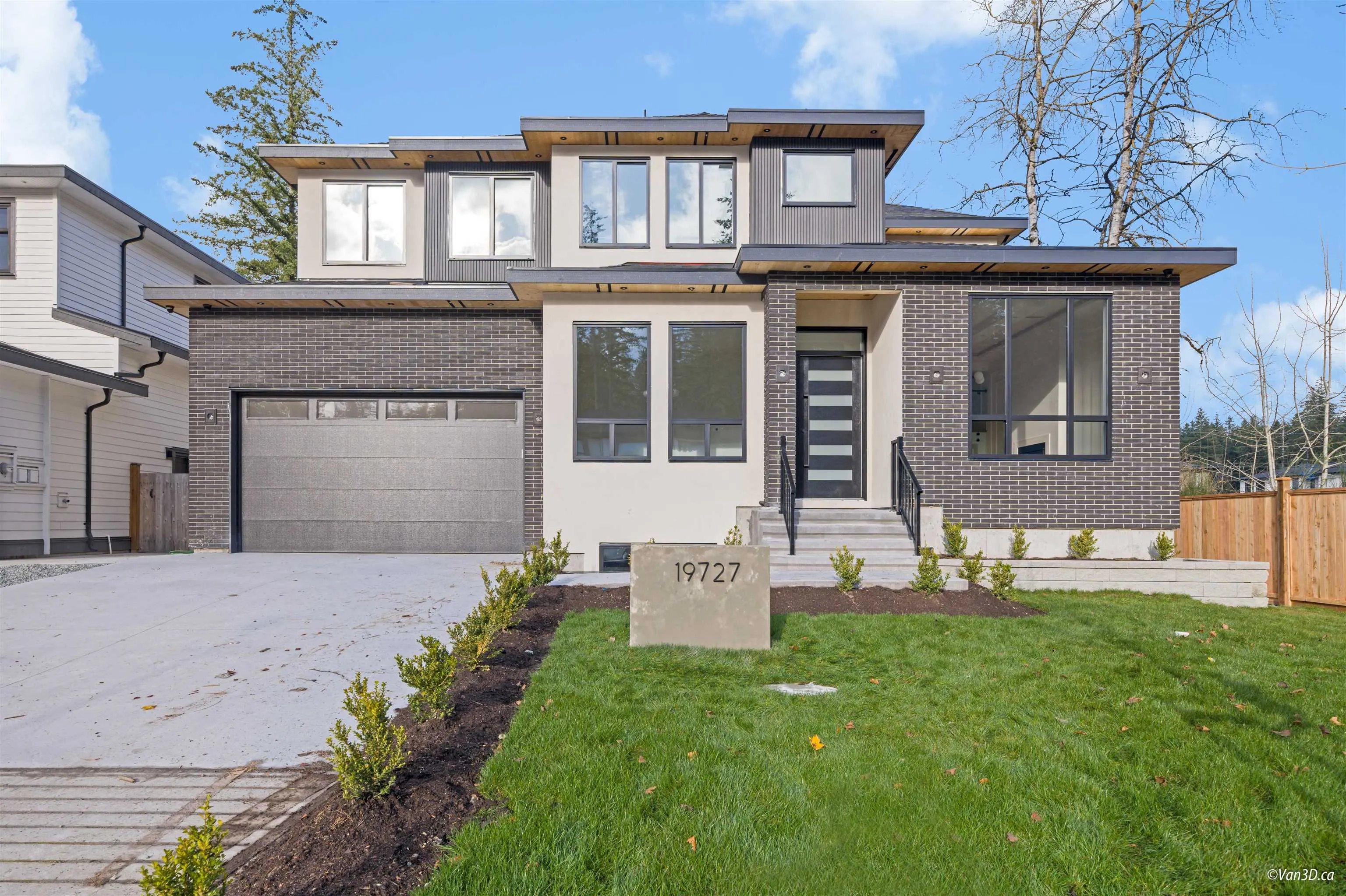 19727 31b Avenue