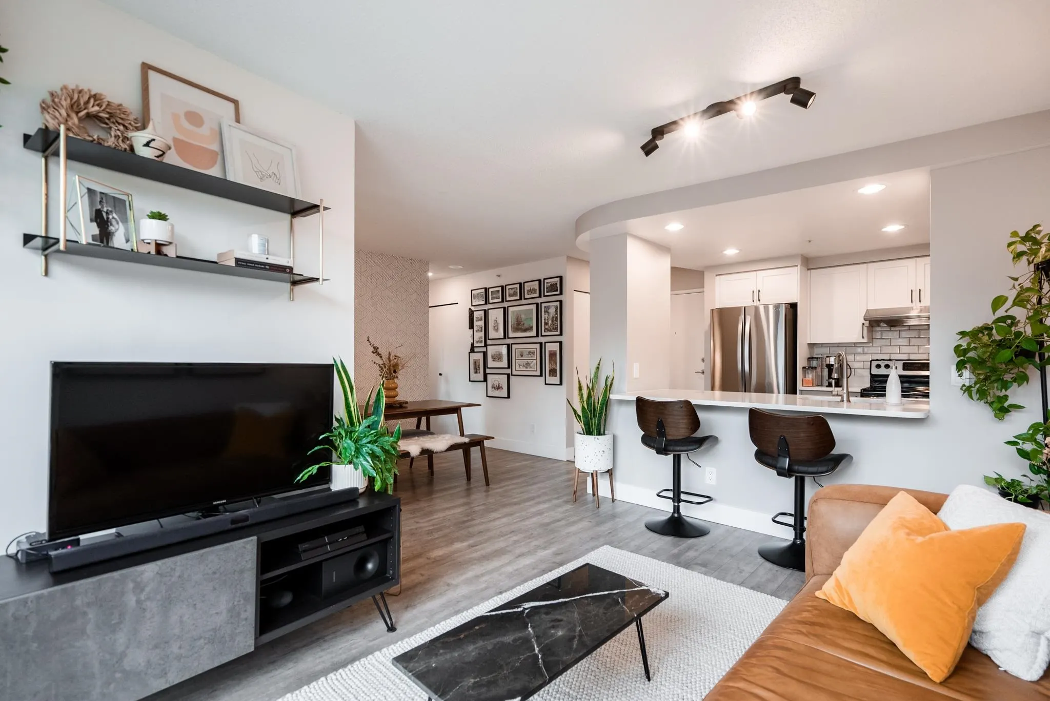 503 1018 Cambie Street