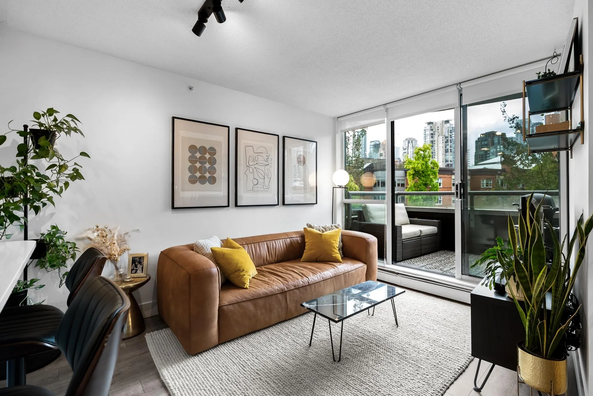 503 1018 Cambie Street