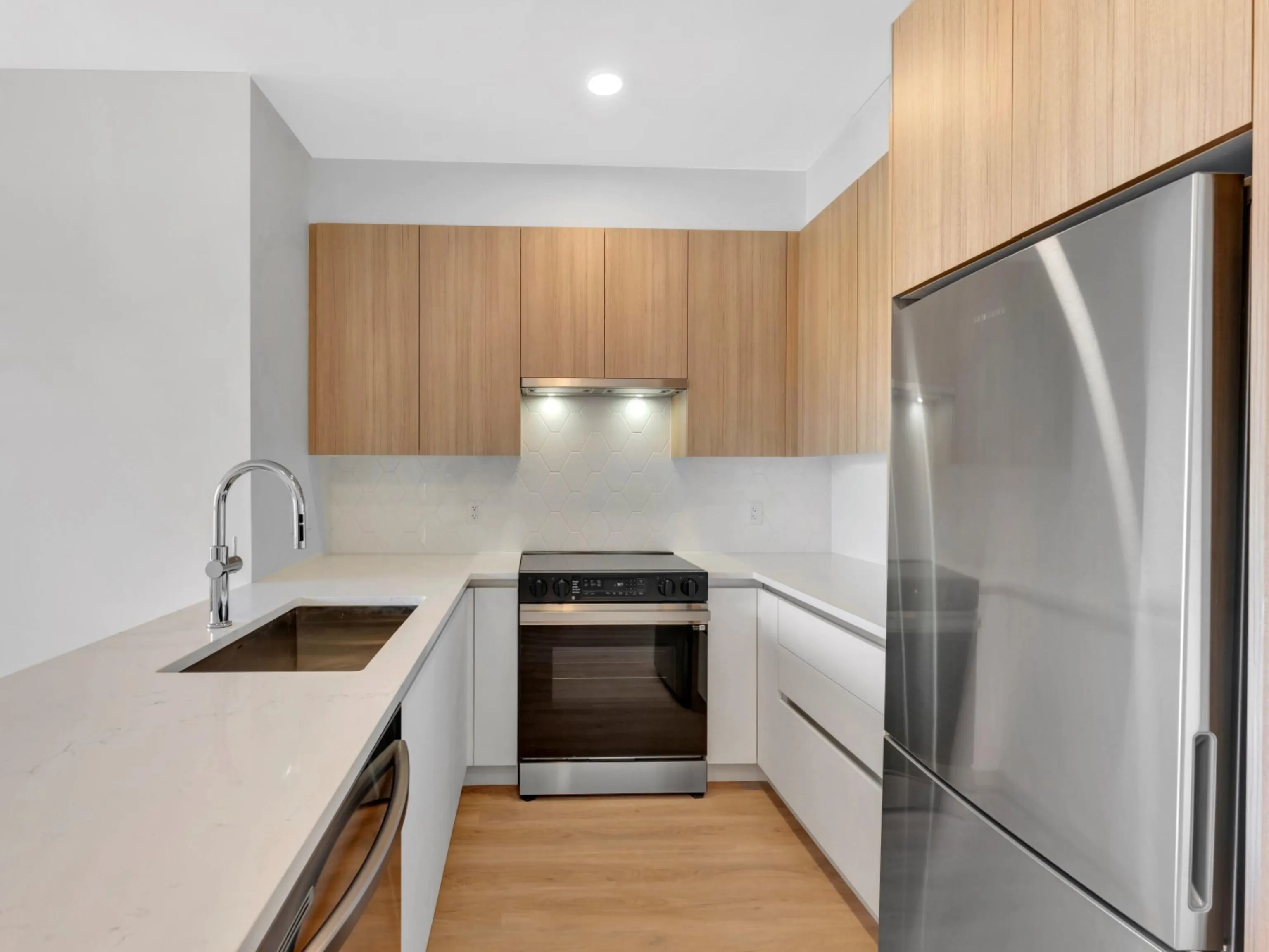 610 11907 223 Street