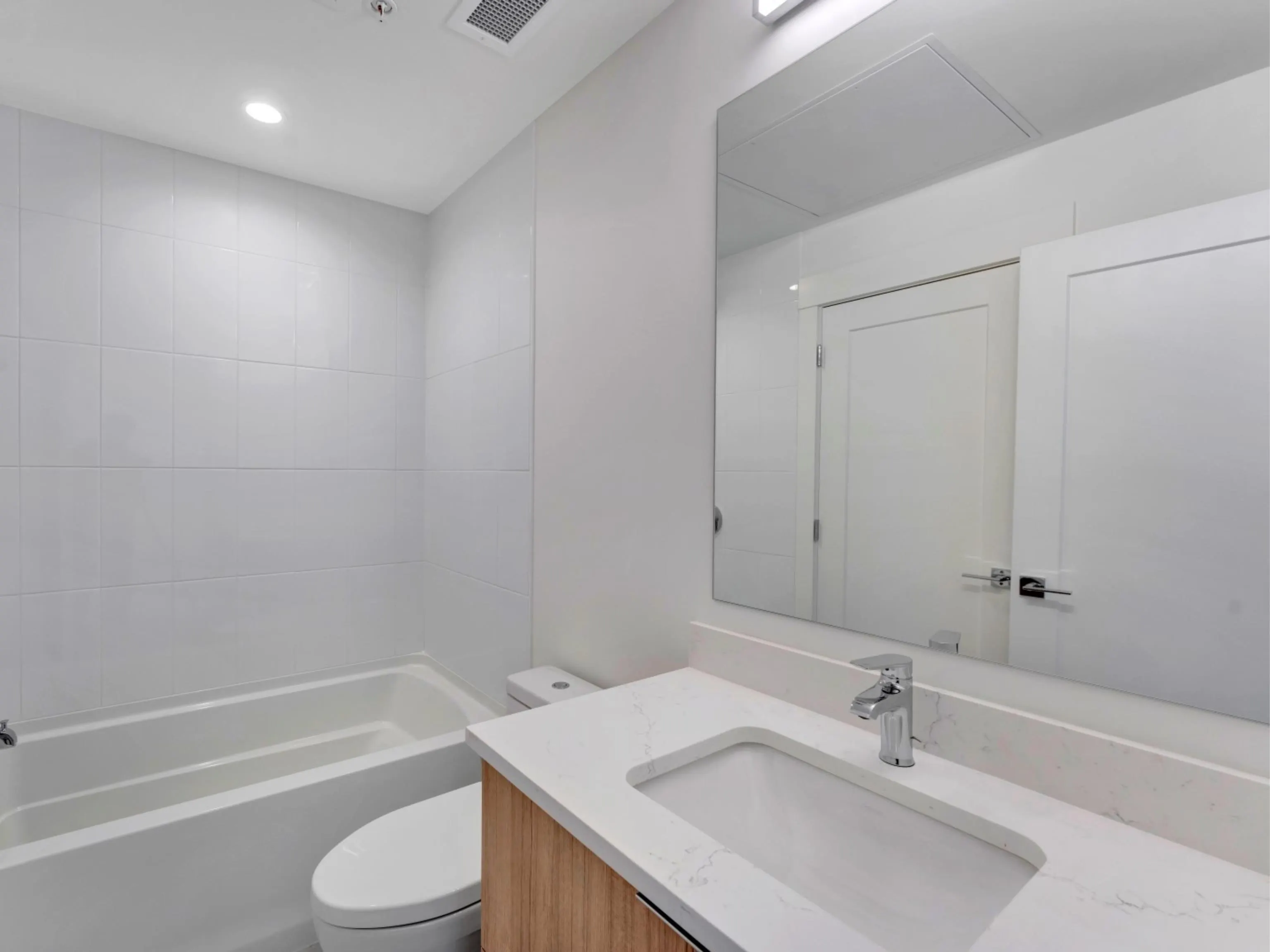 610 11907 223 Street