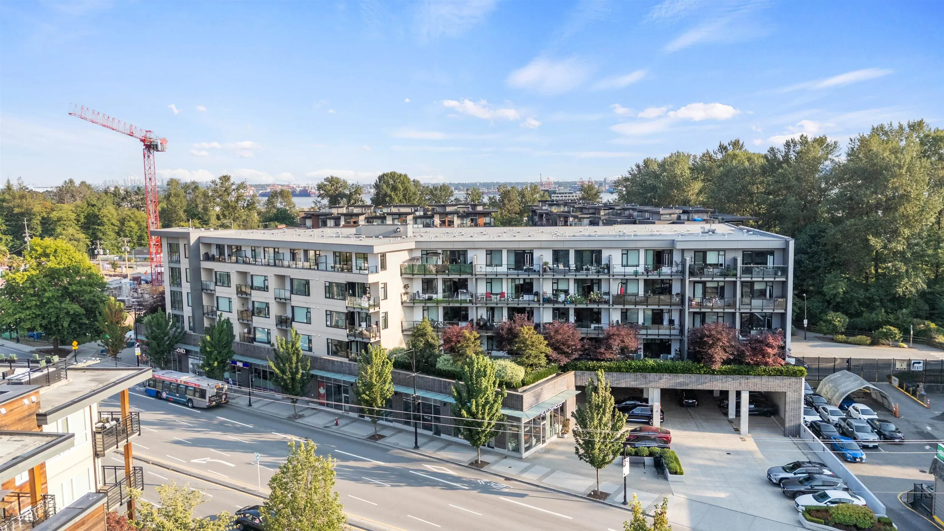 505 725 Marine Drive