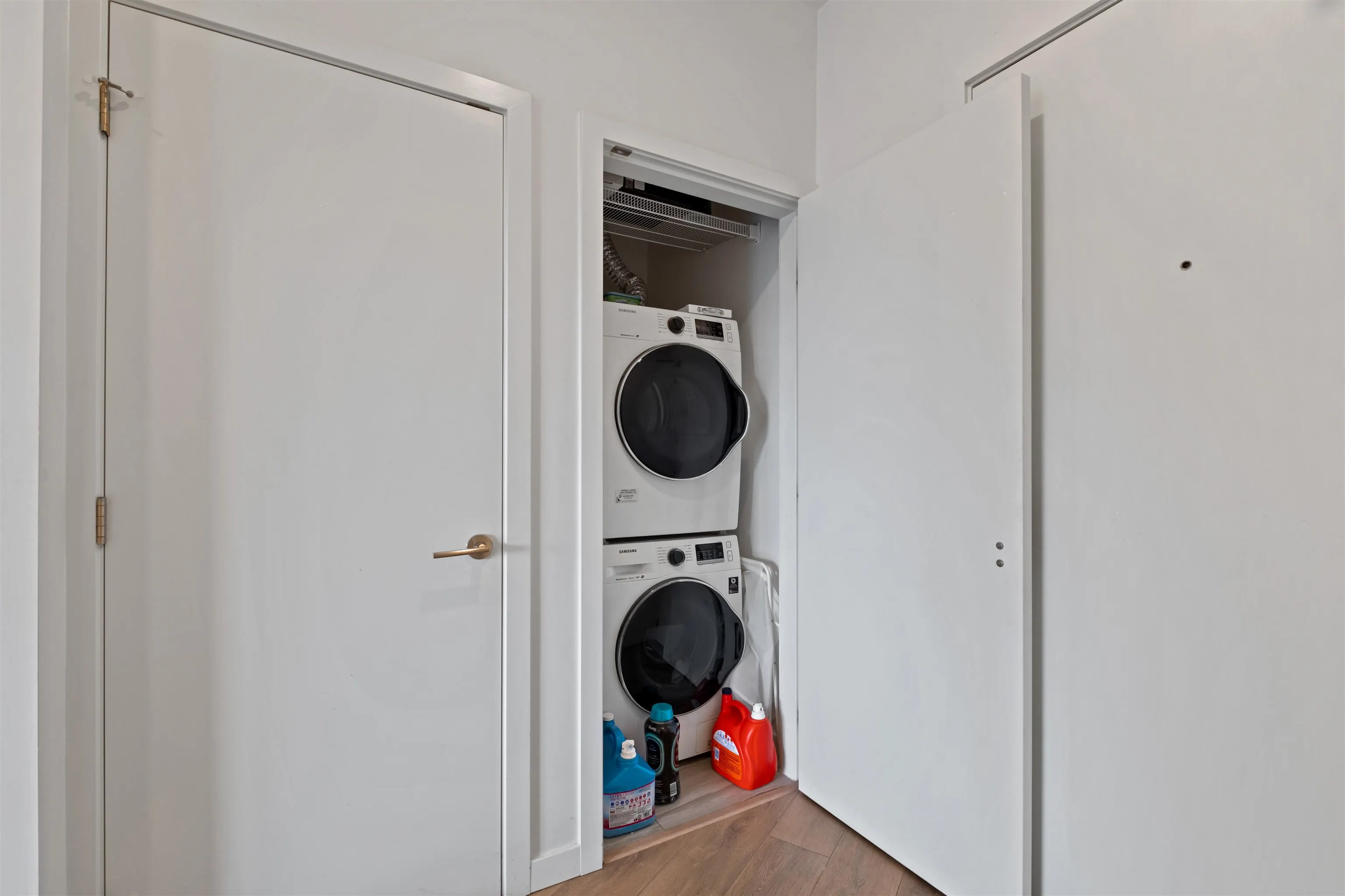 505 725 Marine Drive