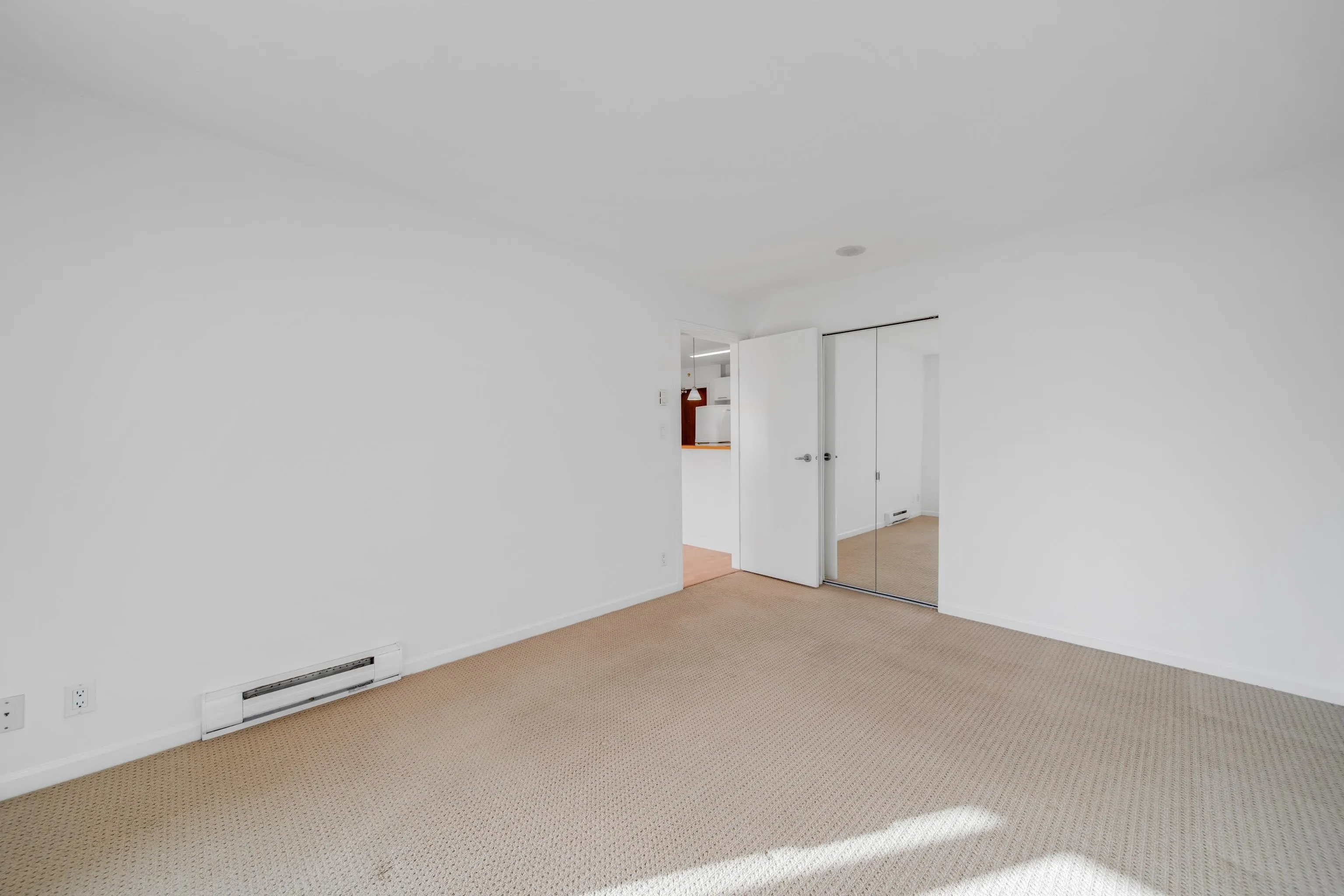 705 7831 Westminster Highway