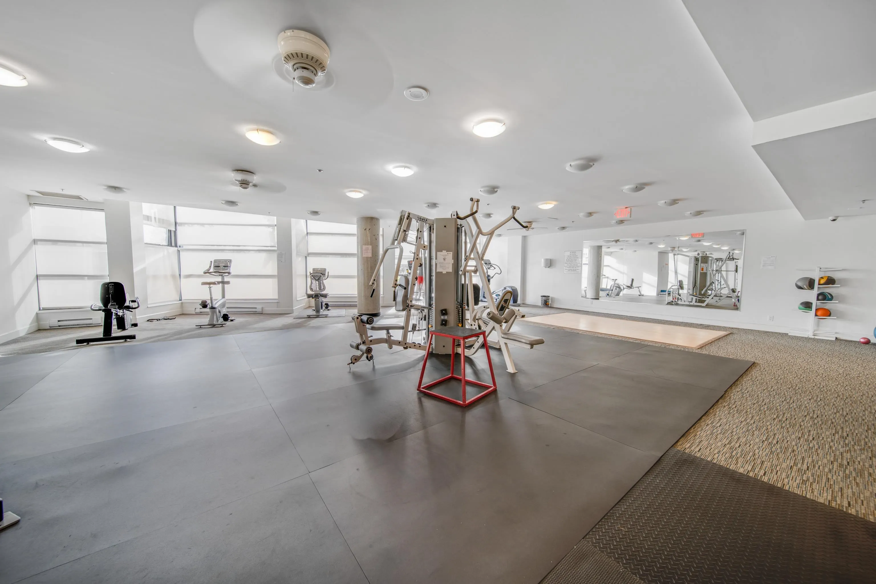 705 7831 Westminster Highway