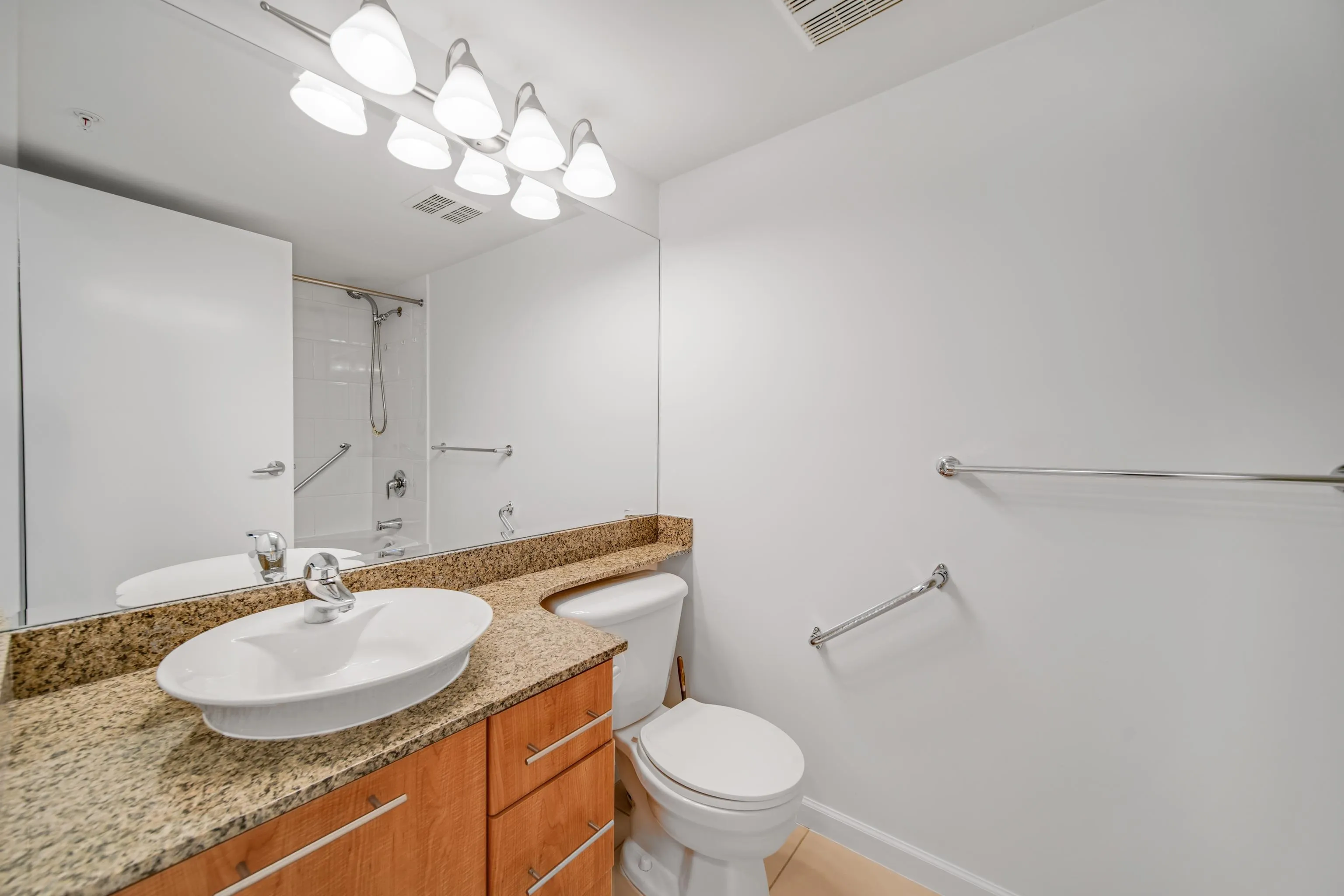 705 7831 Westminster Highway