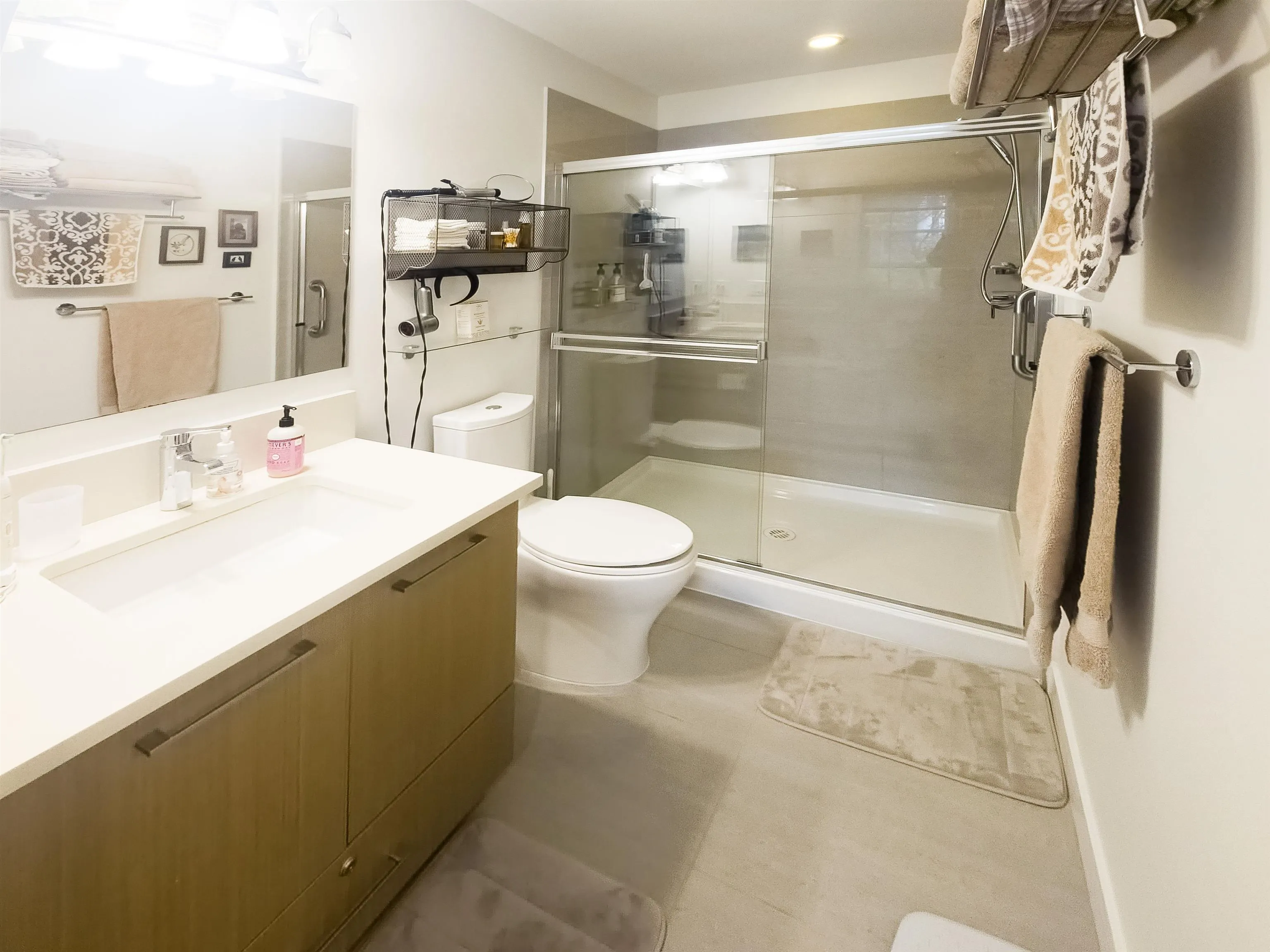 218 5983 Gray Avenue