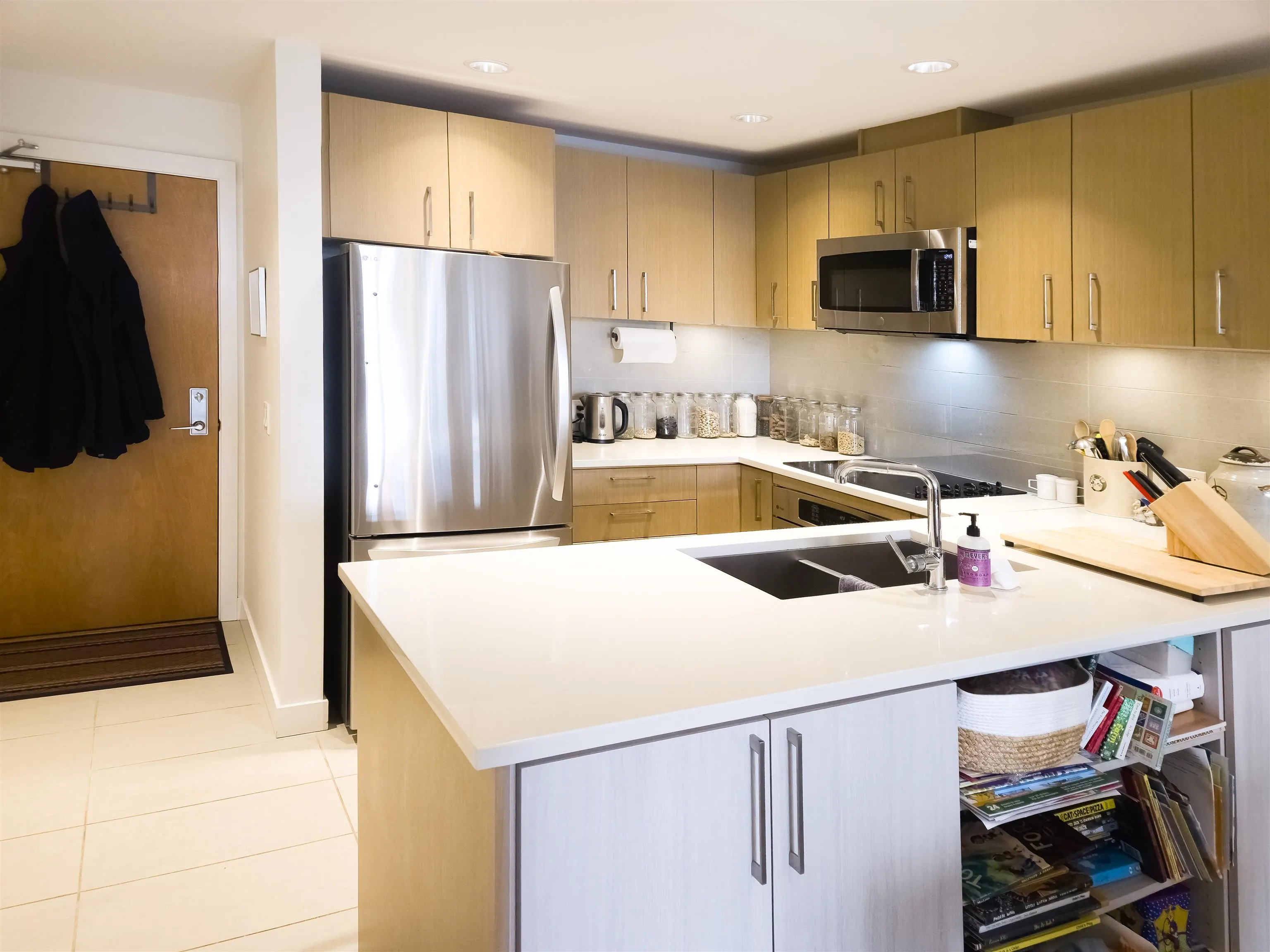 218 5983 Gray Avenue