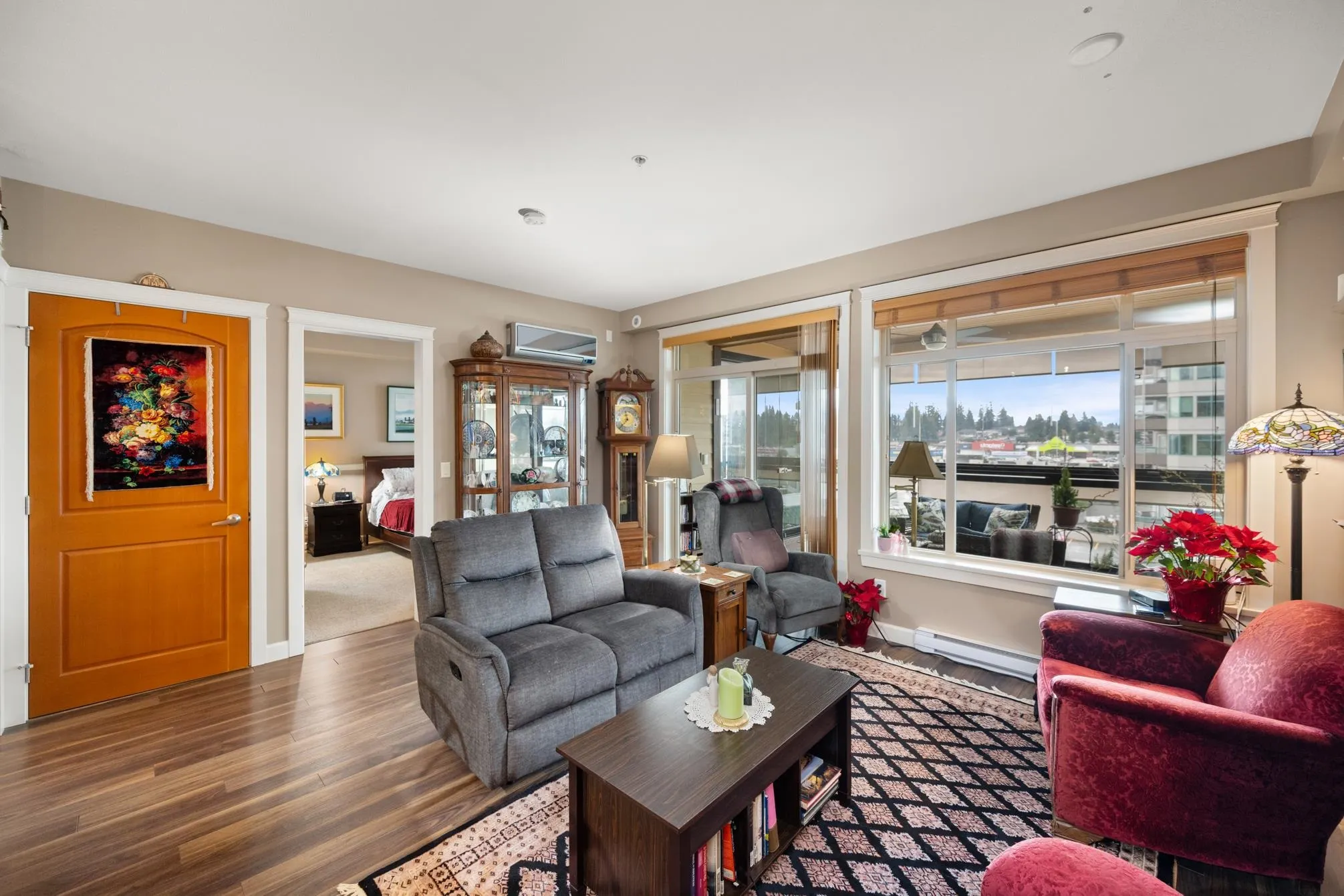 522 2860 Trethewey Street