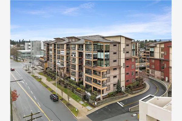 522 2860 Trethewey Street