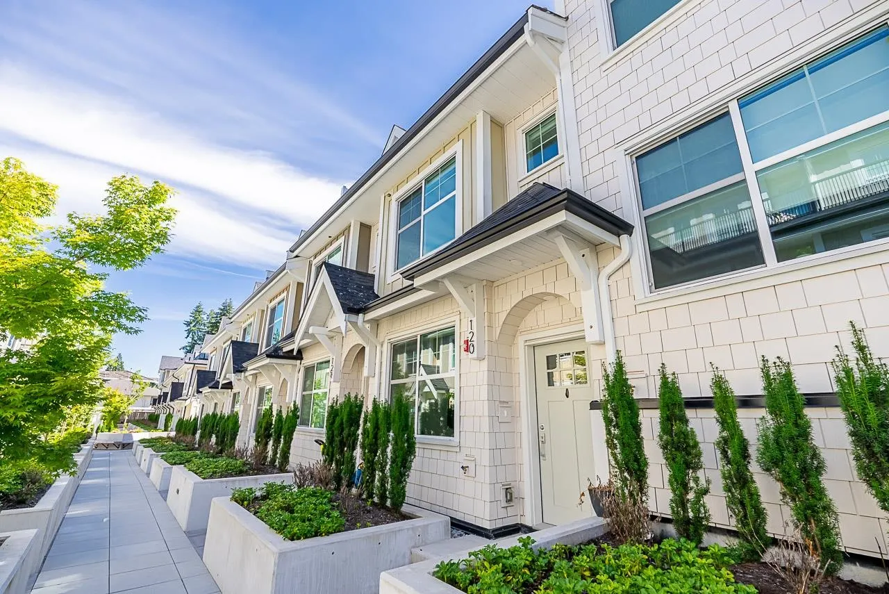 120 707 Robinson Street