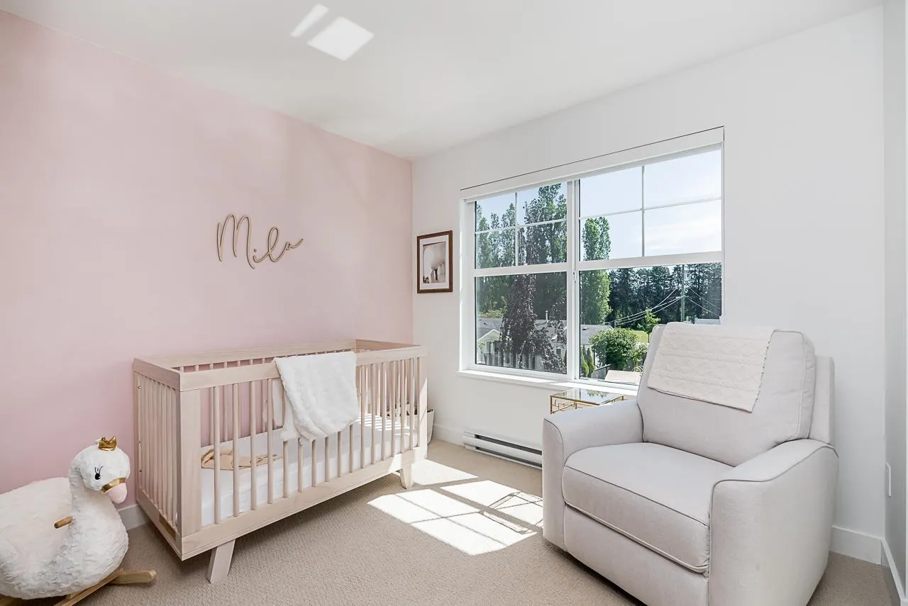 120 707 Robinson Street