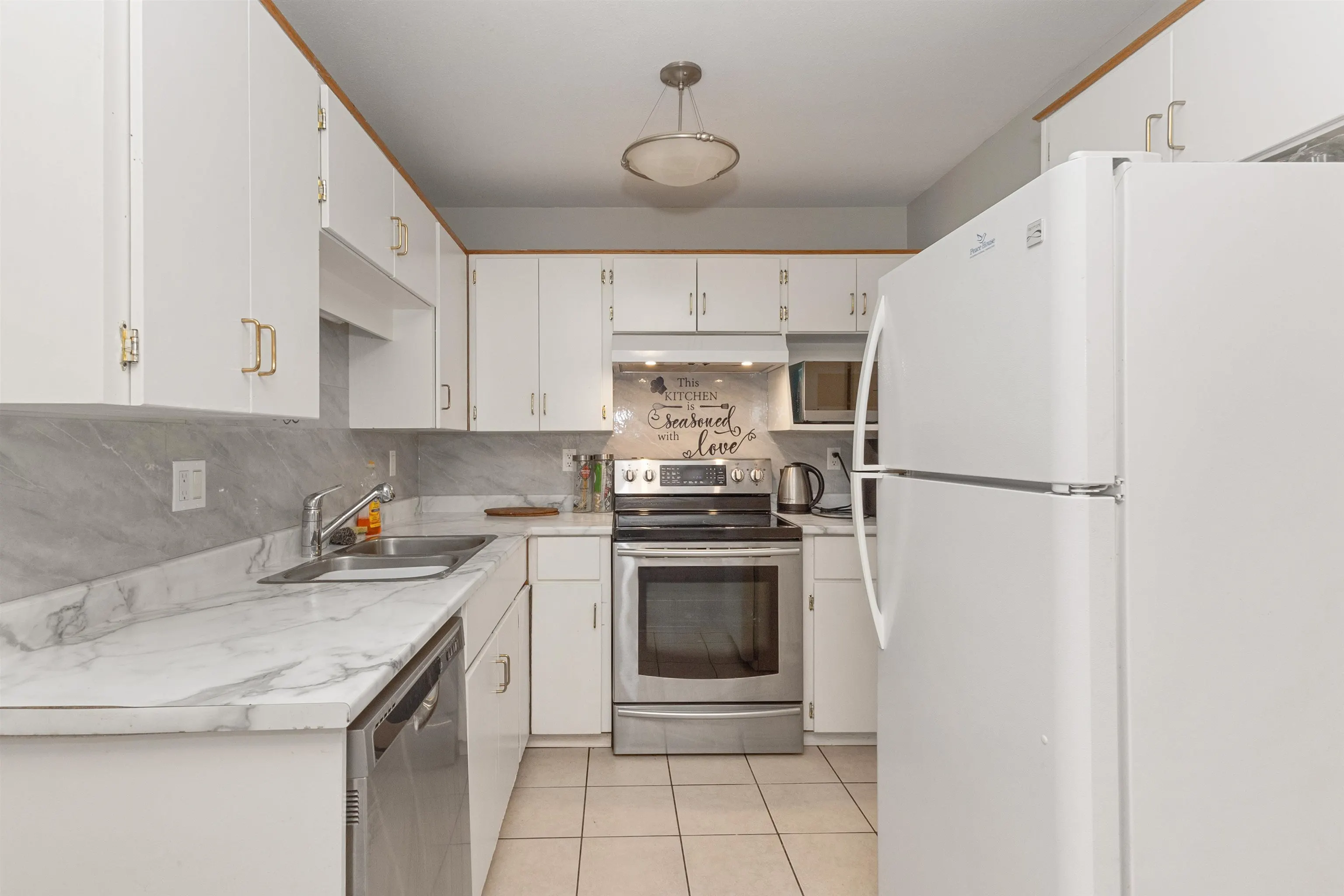 101 2780 Ware Street