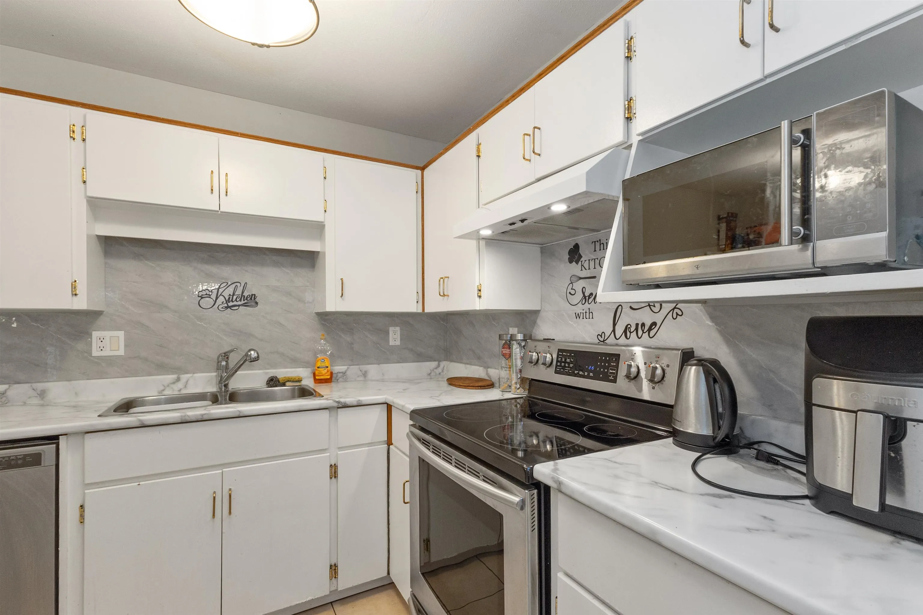 101 2780 Ware Street