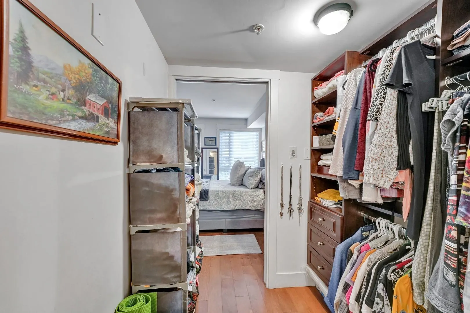 202 857 W 15th Street