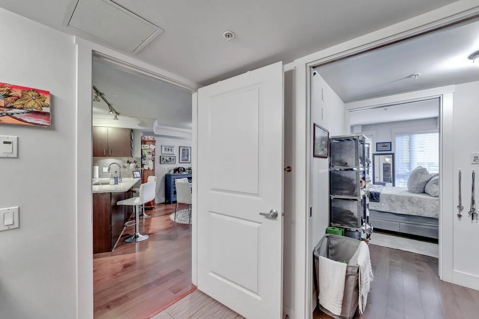 202 857 W 15th Street