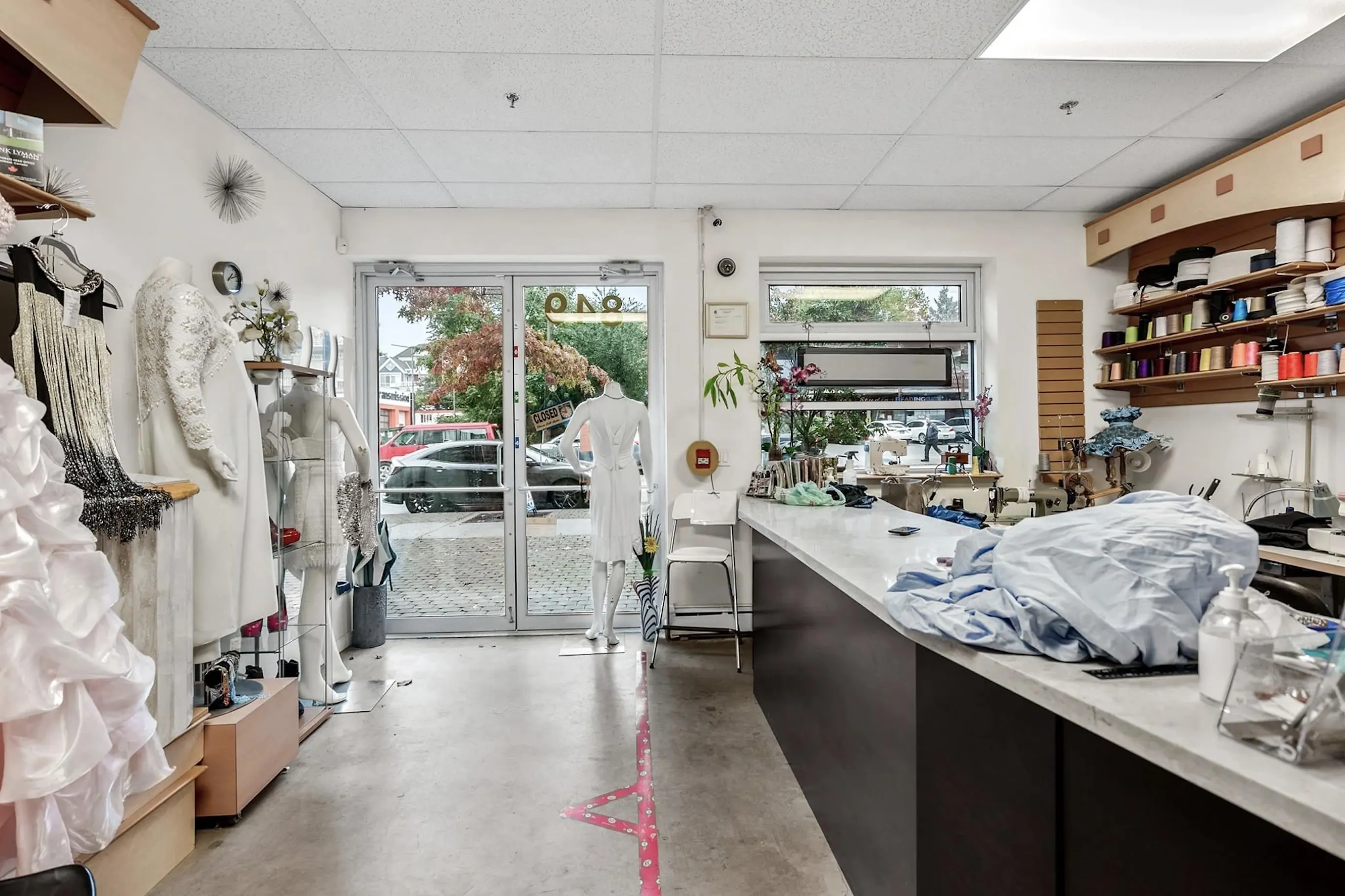 202 857 W 15th Street