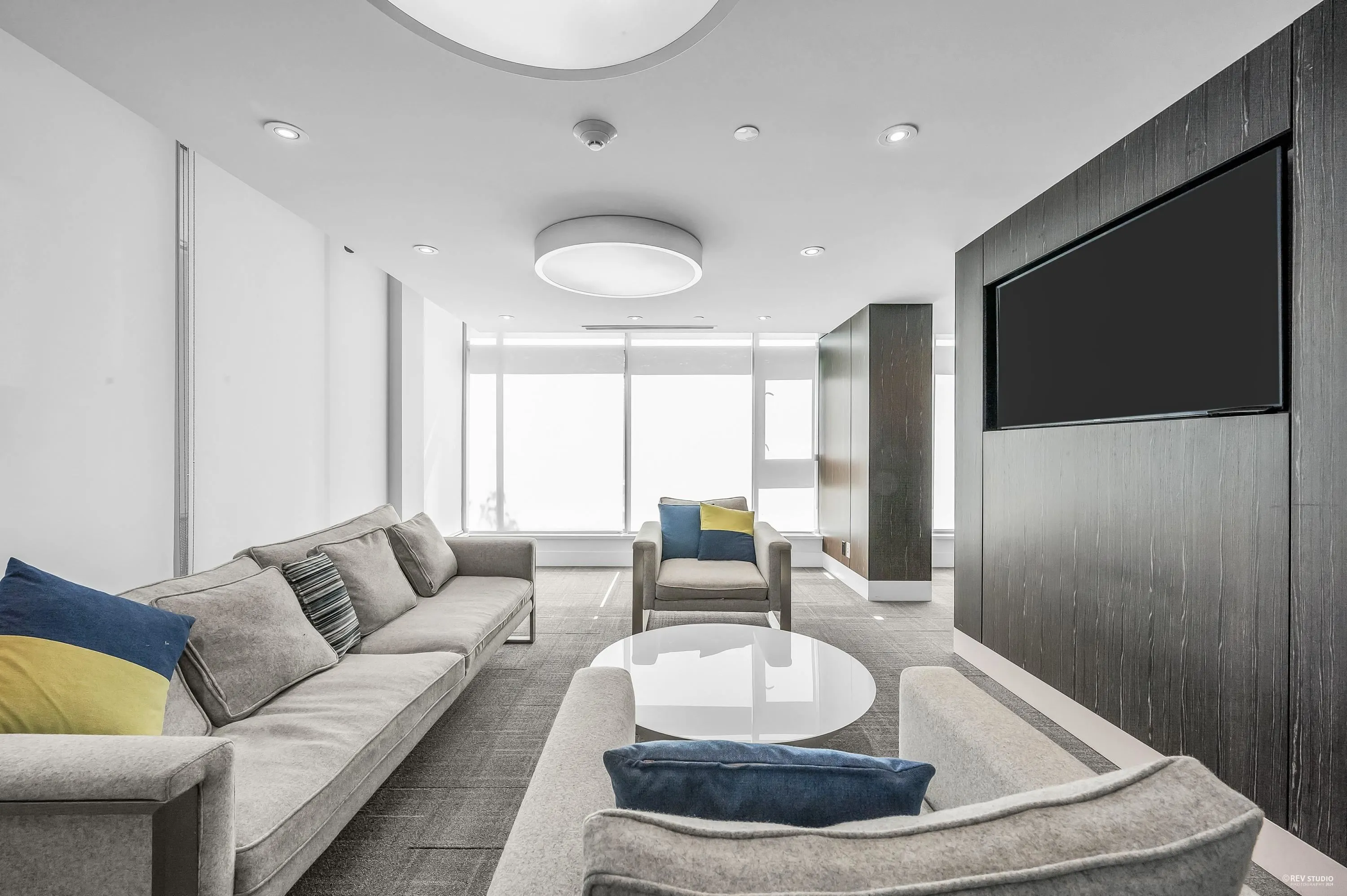 2508 520 Como Lake Avenue