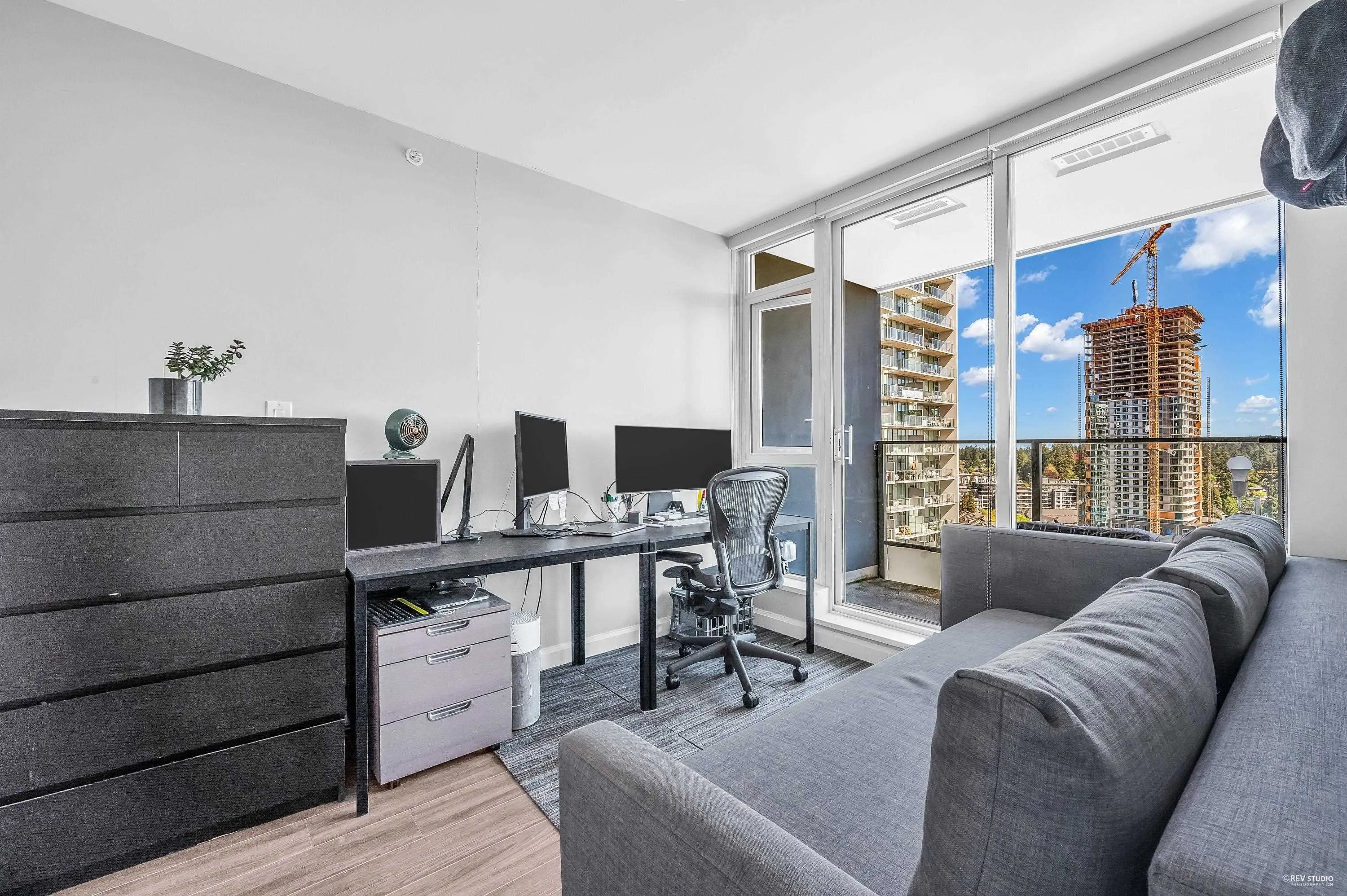 2508 520 Como Lake Avenue