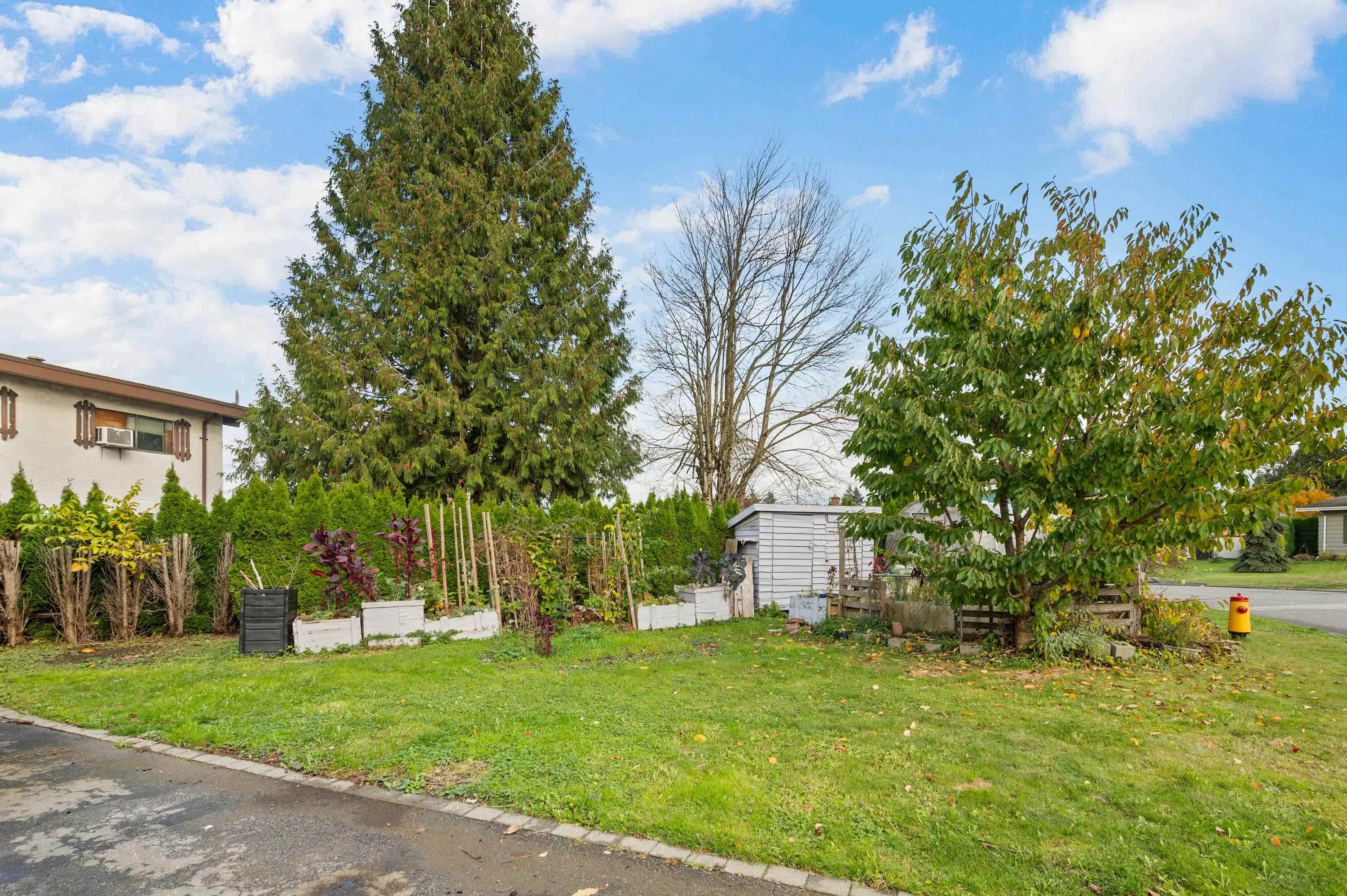 45305 Paisley Avenue