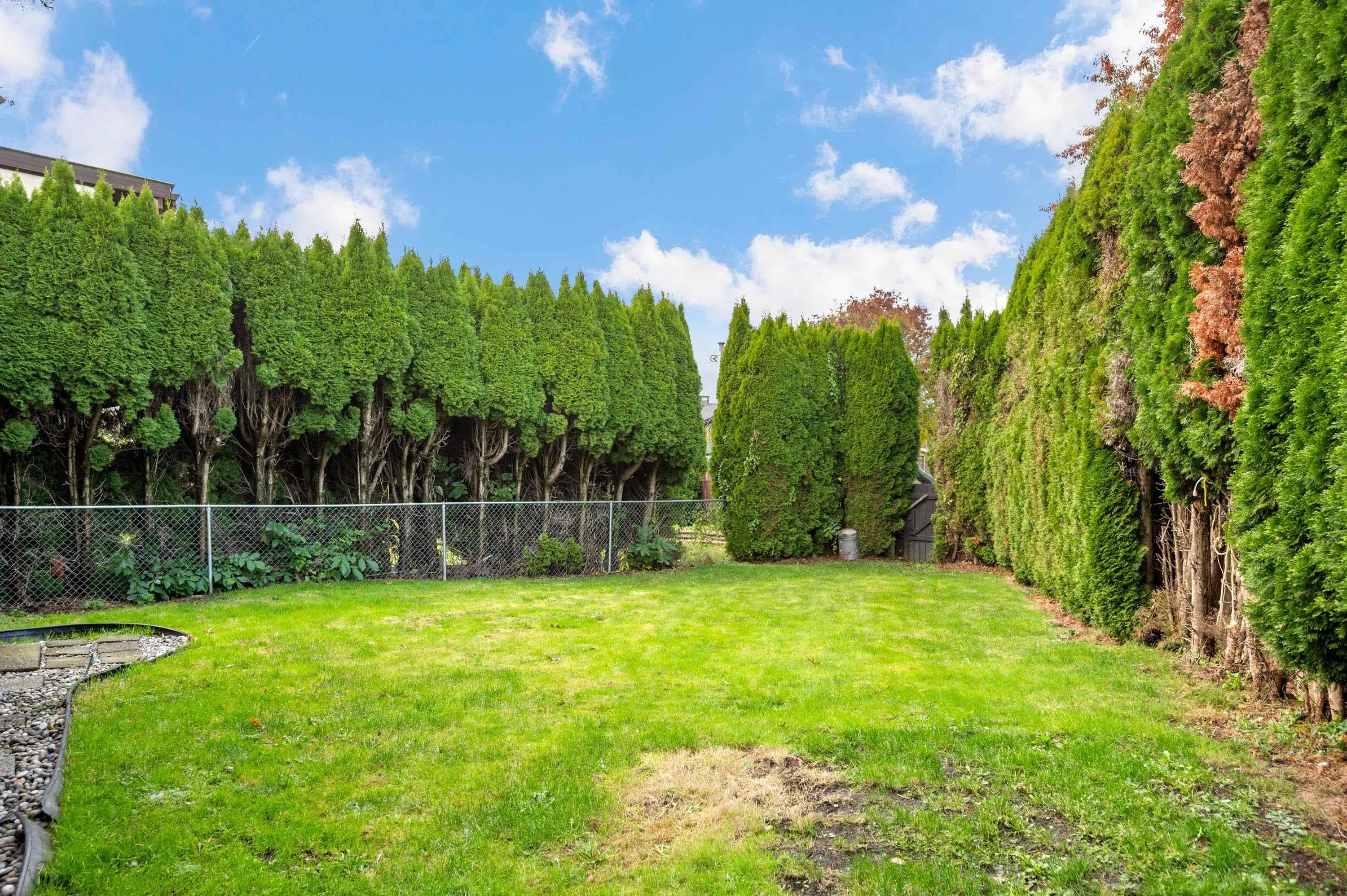 45305 Paisley Avenue