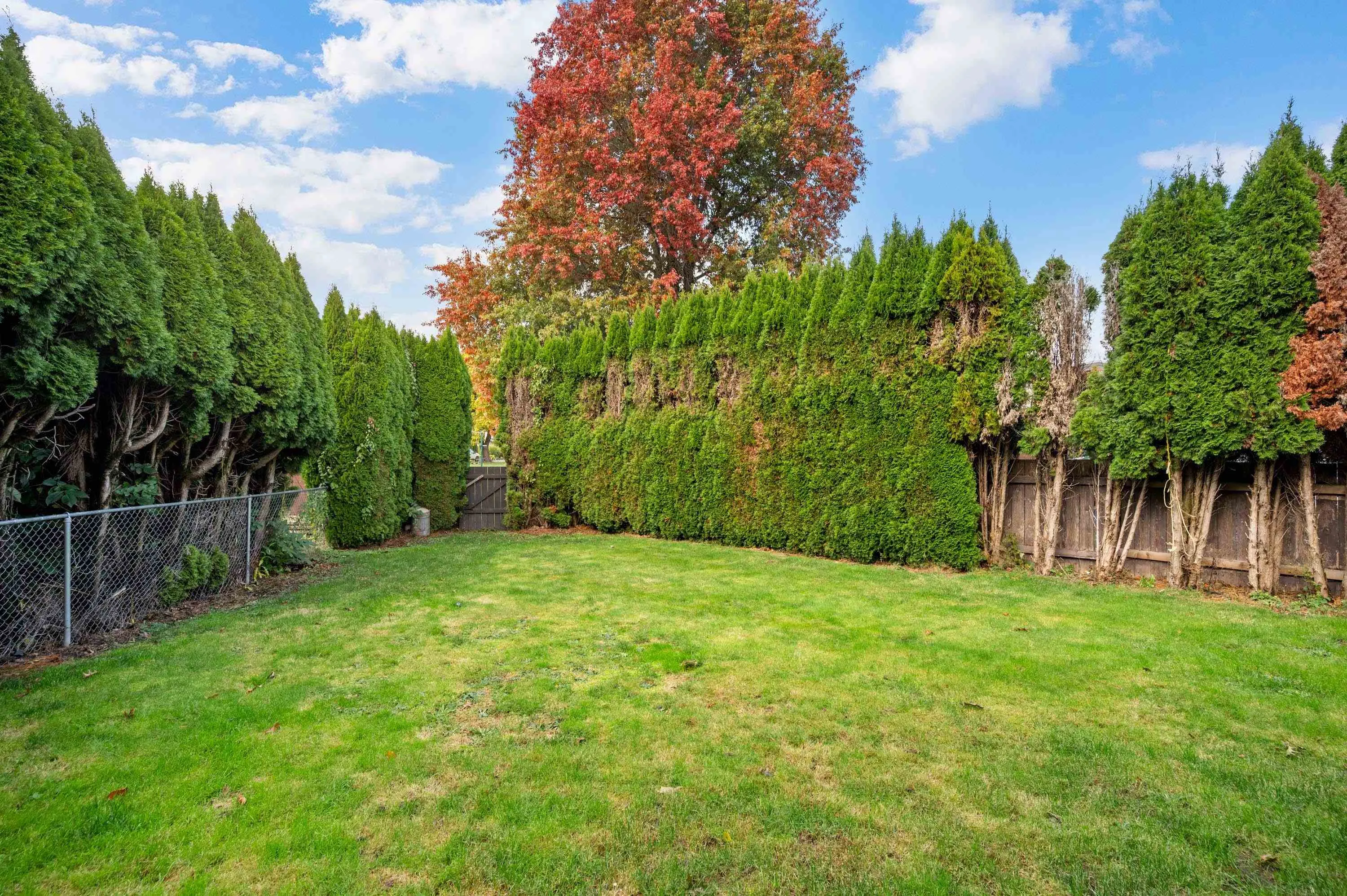 45305 Paisley Avenue