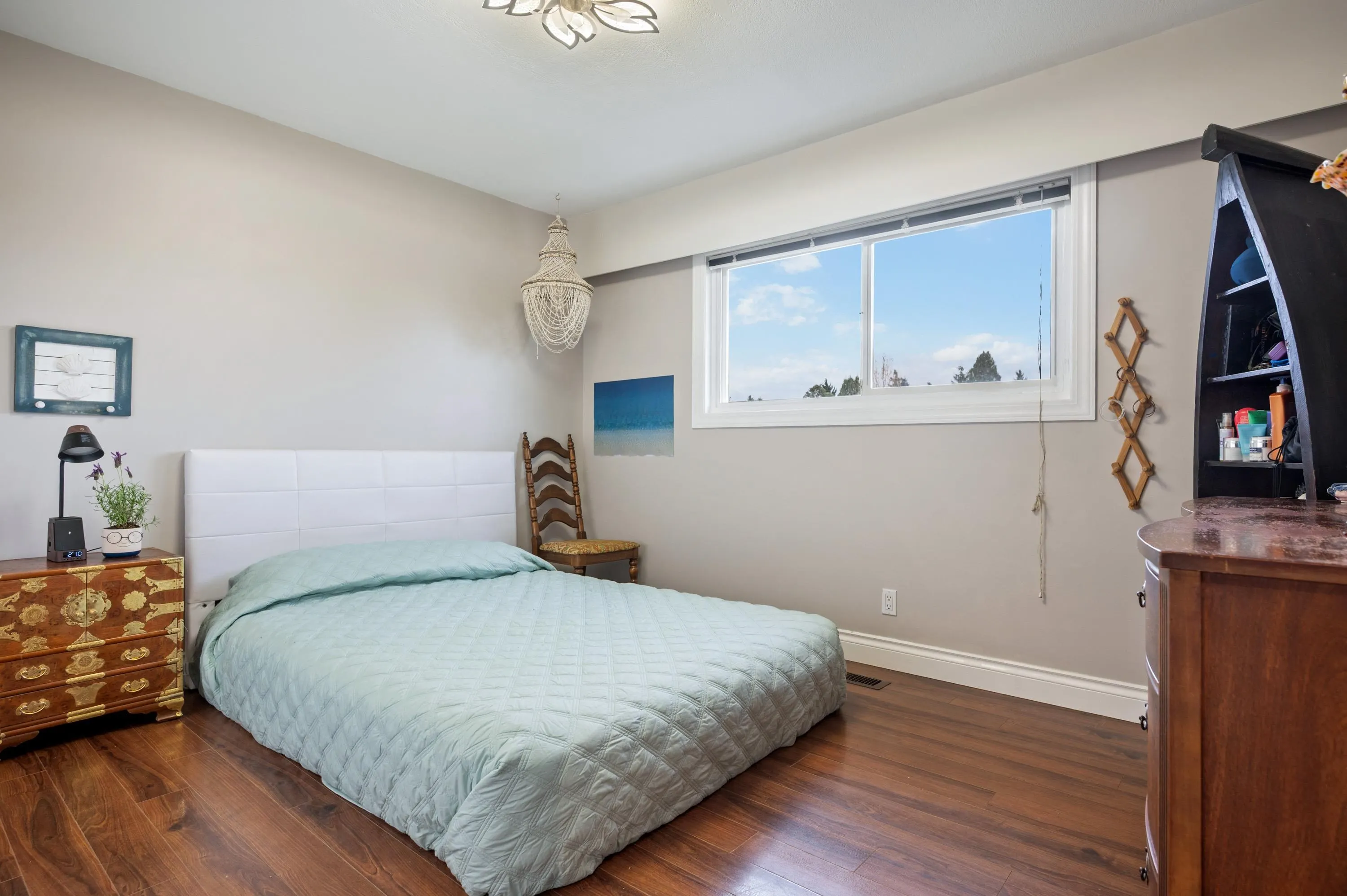 45305 Paisley Avenue