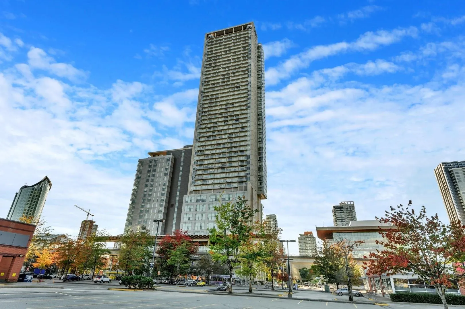 3903 13495 Central Avenue