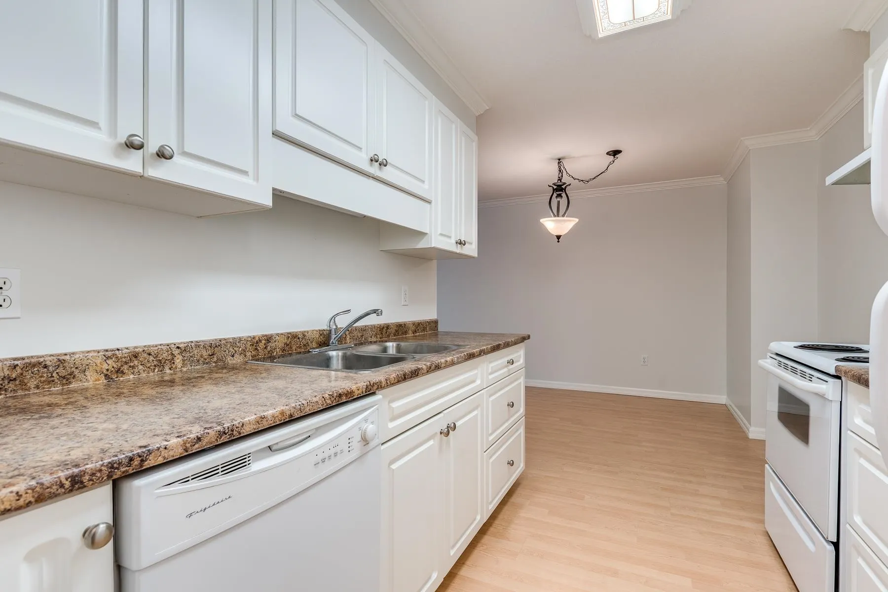 205 1200 Pacific Street