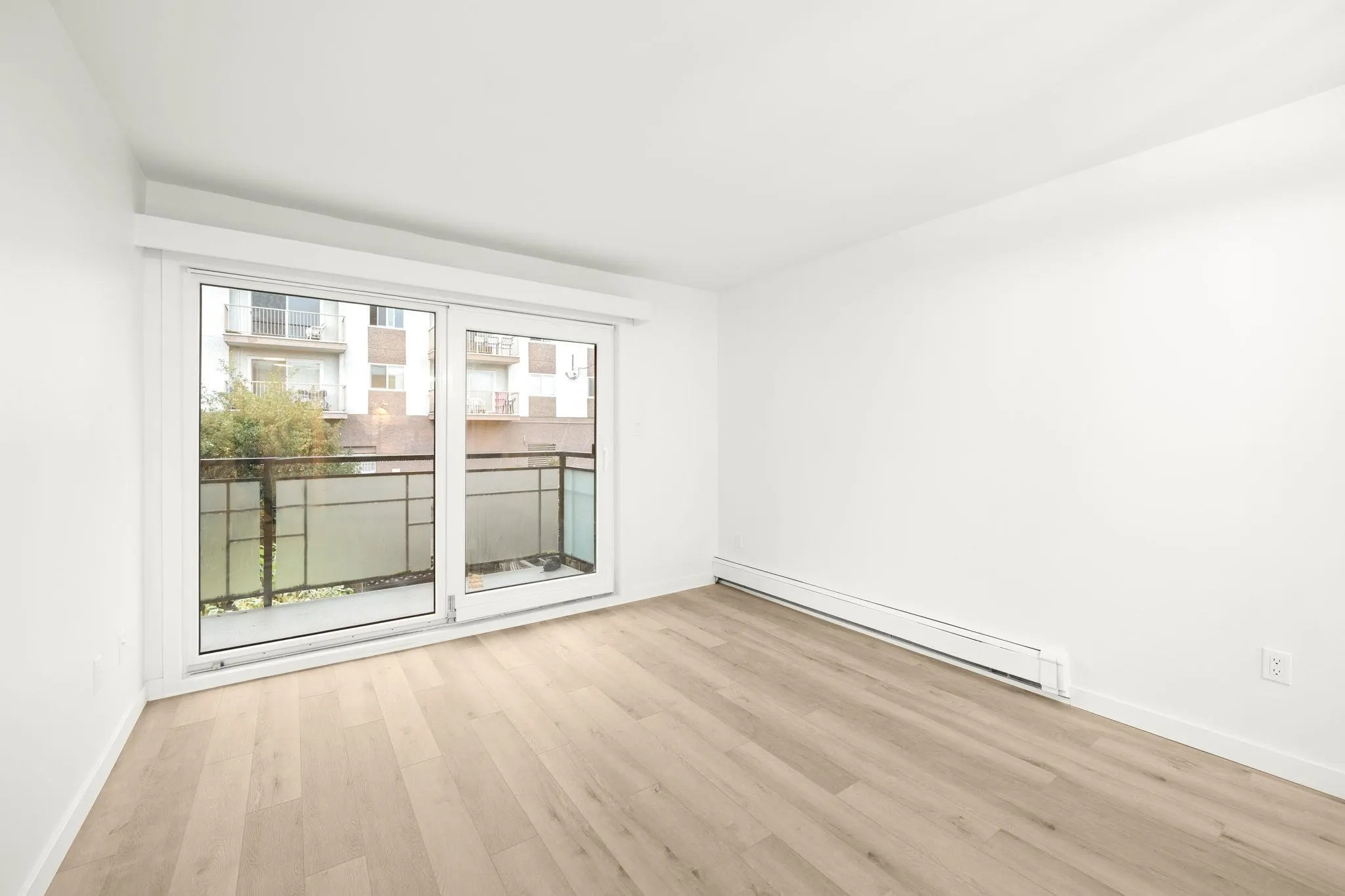 207 360 E 2nd Street