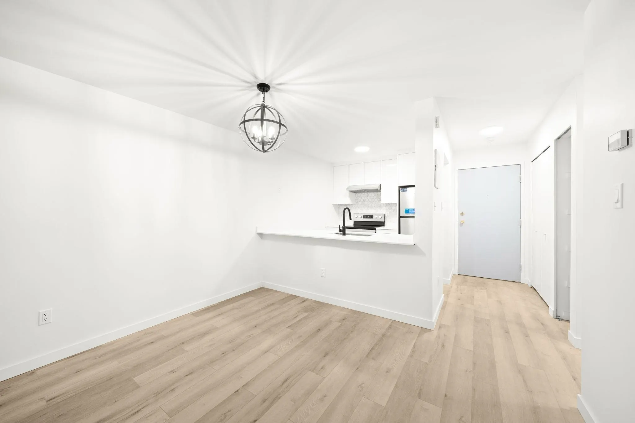 207 360 E 2nd Street