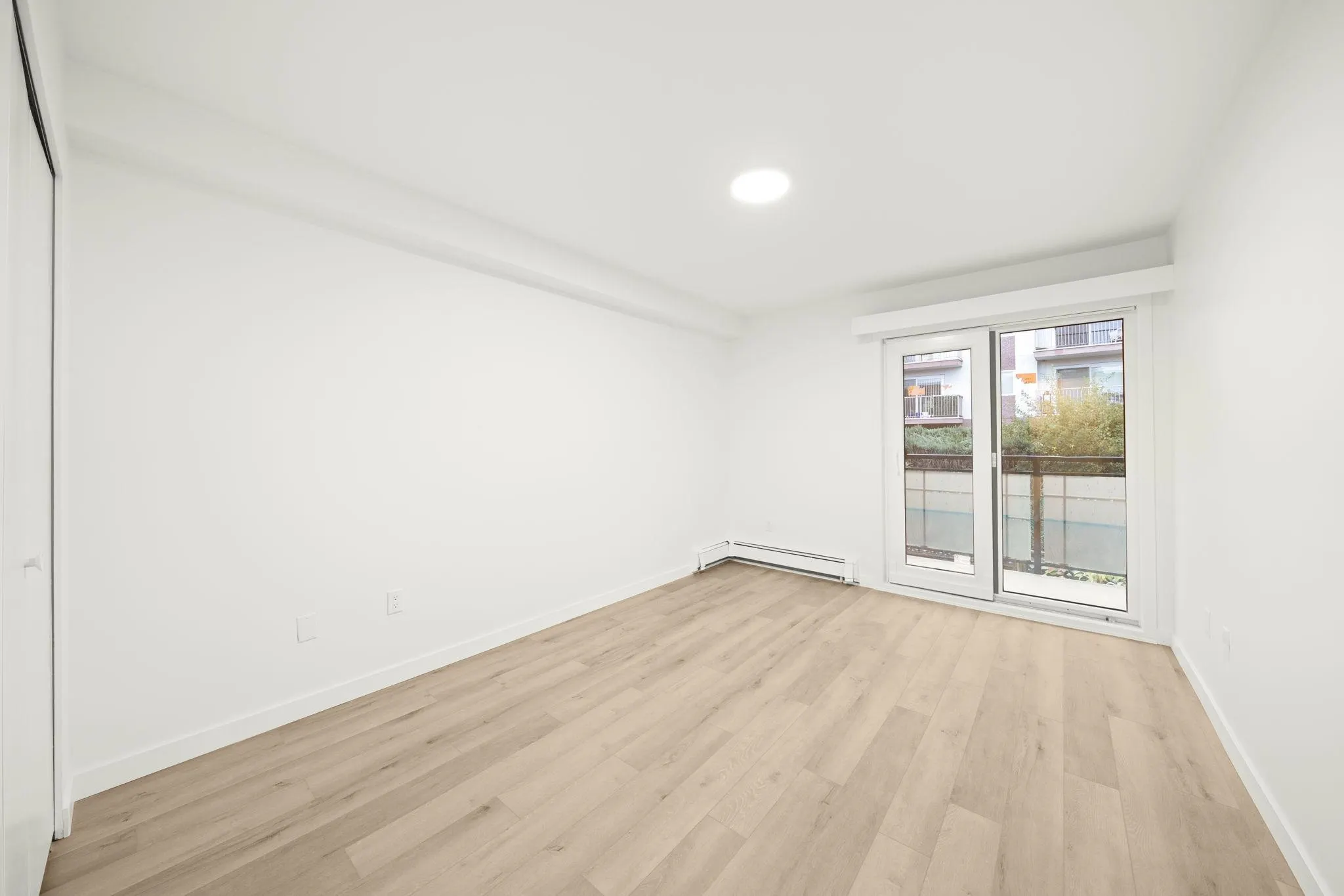 207 360 E 2nd Street