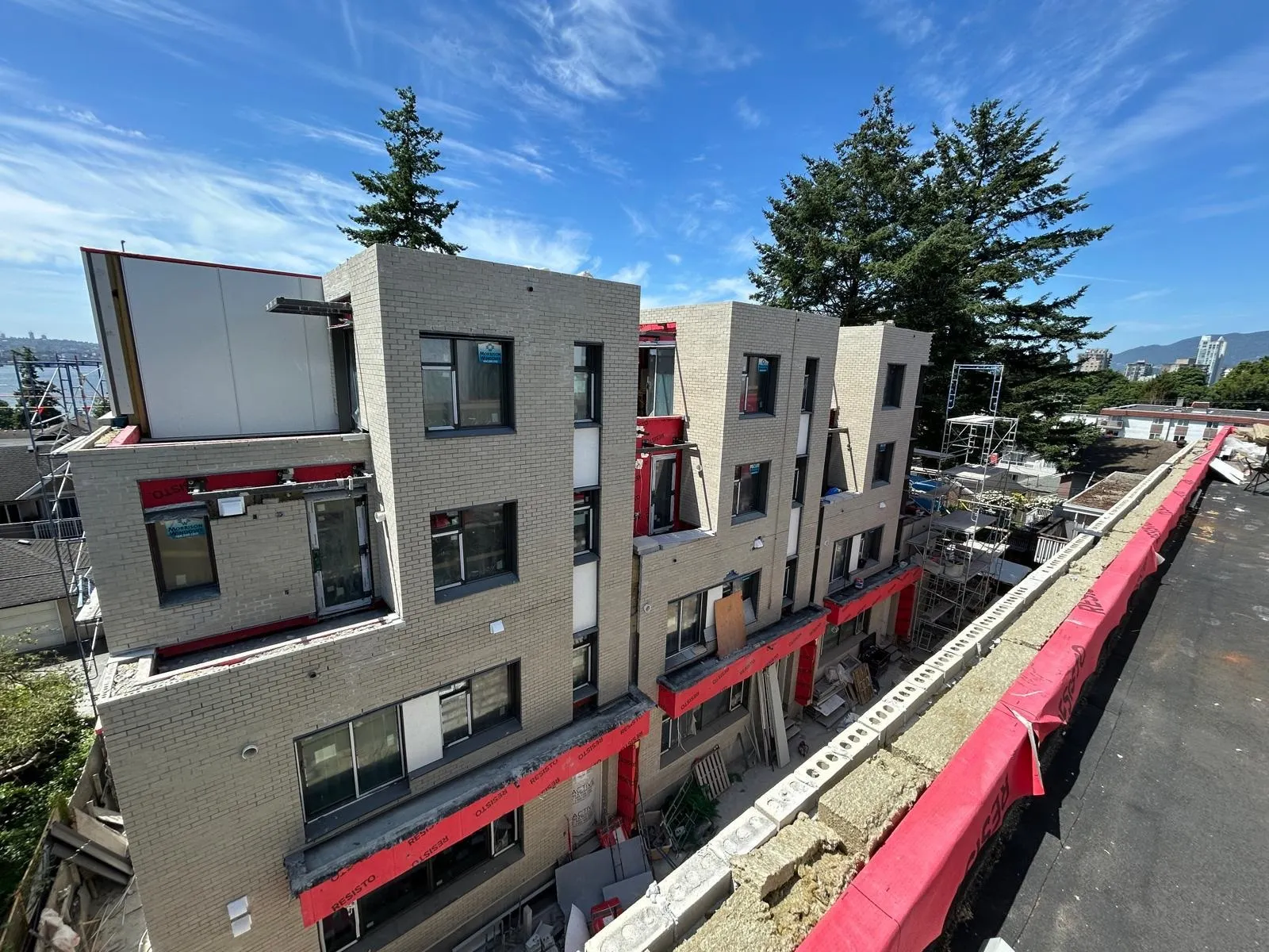 103A 433 E 3rd Street