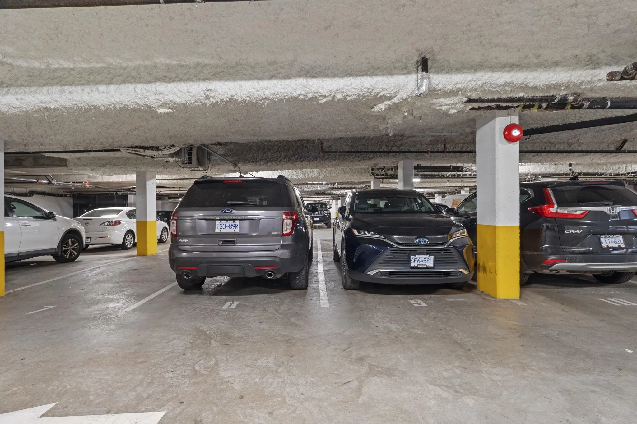 PH14 12320 222 Street