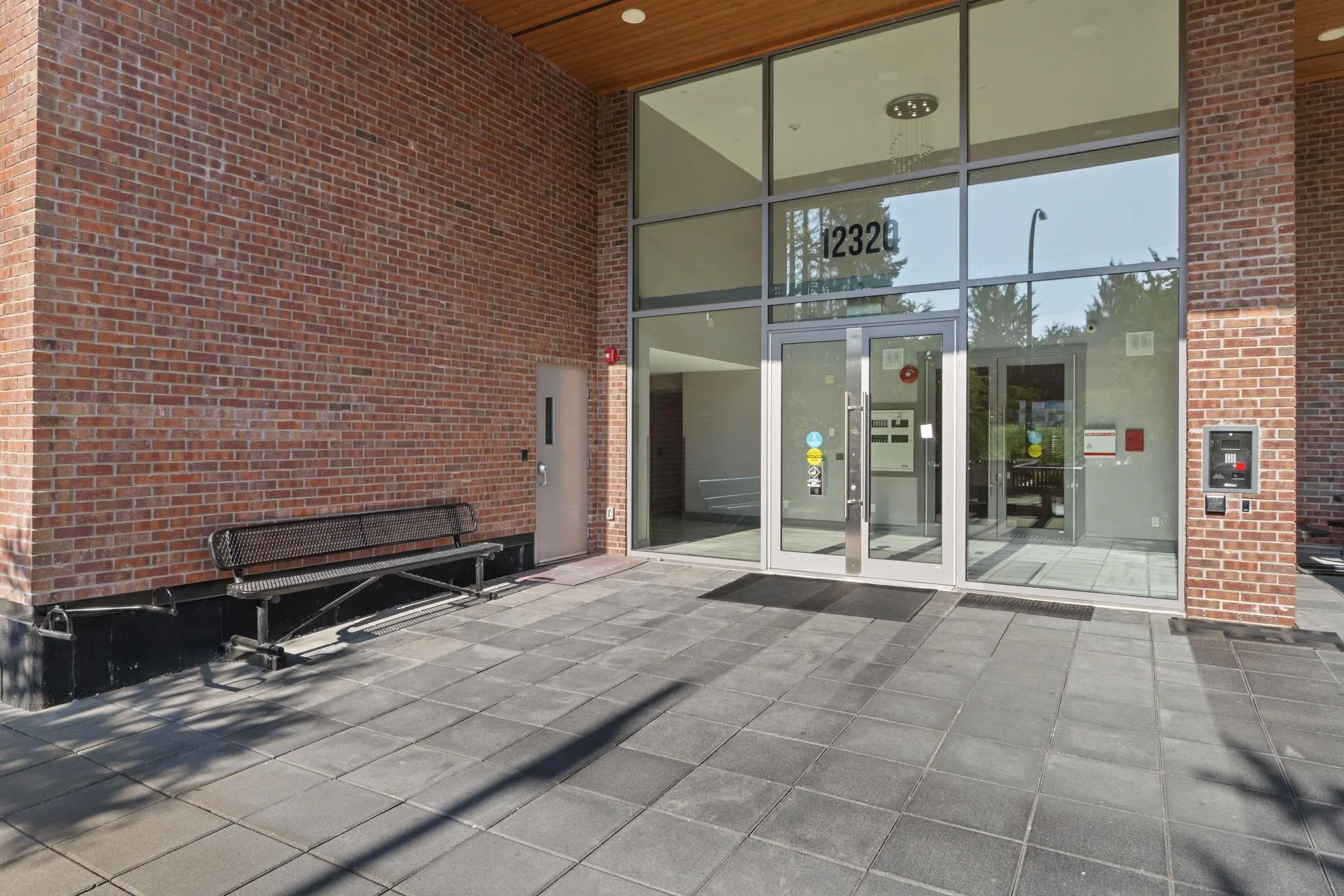 PH14 12320 222 Street